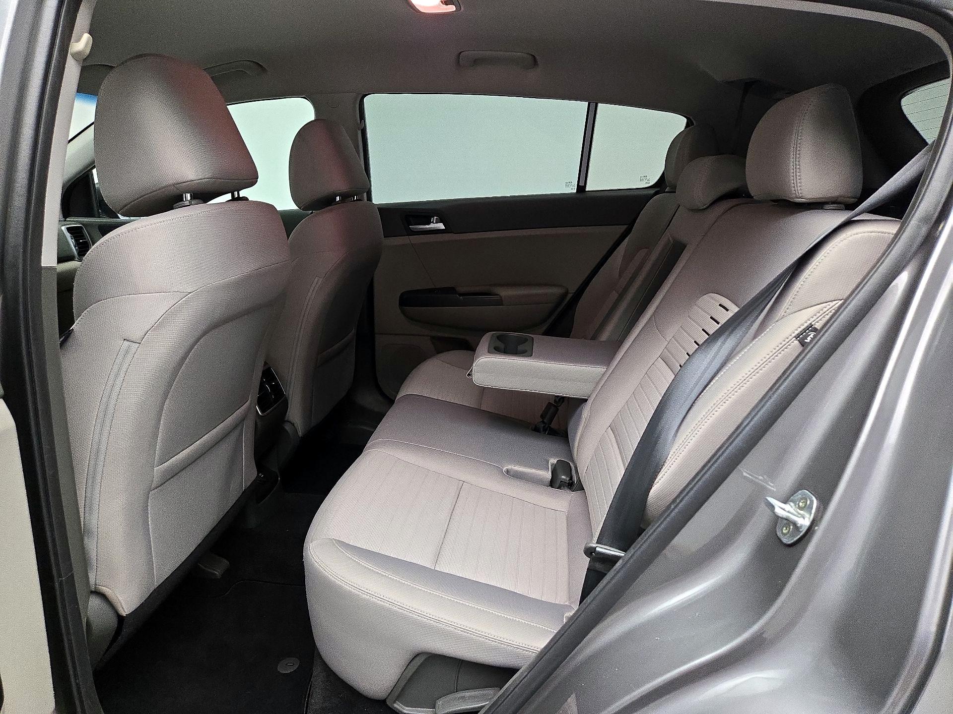 Thumbnail: 2017 Kia Sportage - 19