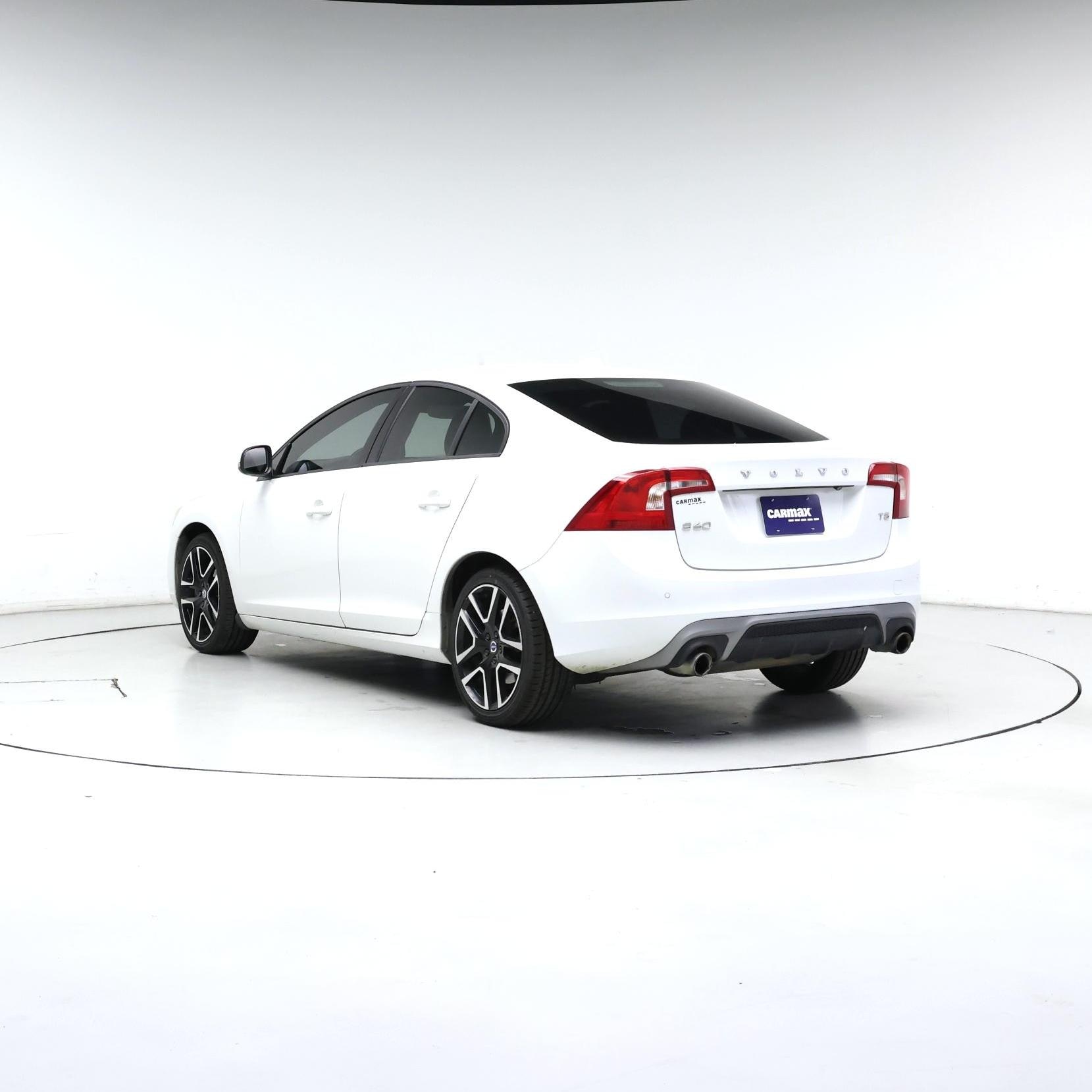 Thumbnail: 2017 Volvo S60 - 2