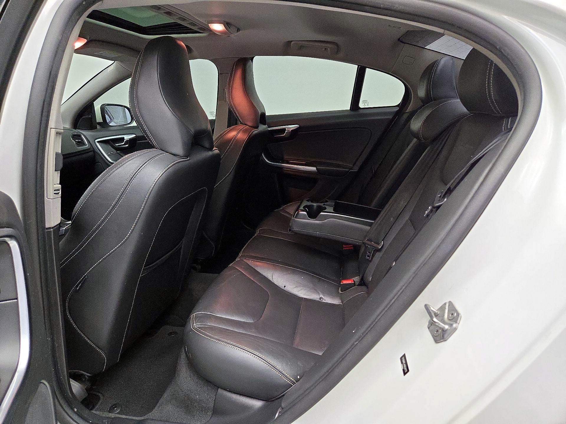 Thumbnail: 2017 Volvo S60 - 20