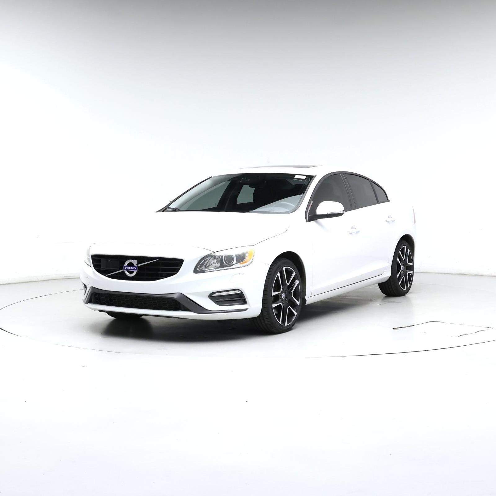 Thumbnail: 2017 Volvo S60 - 4
