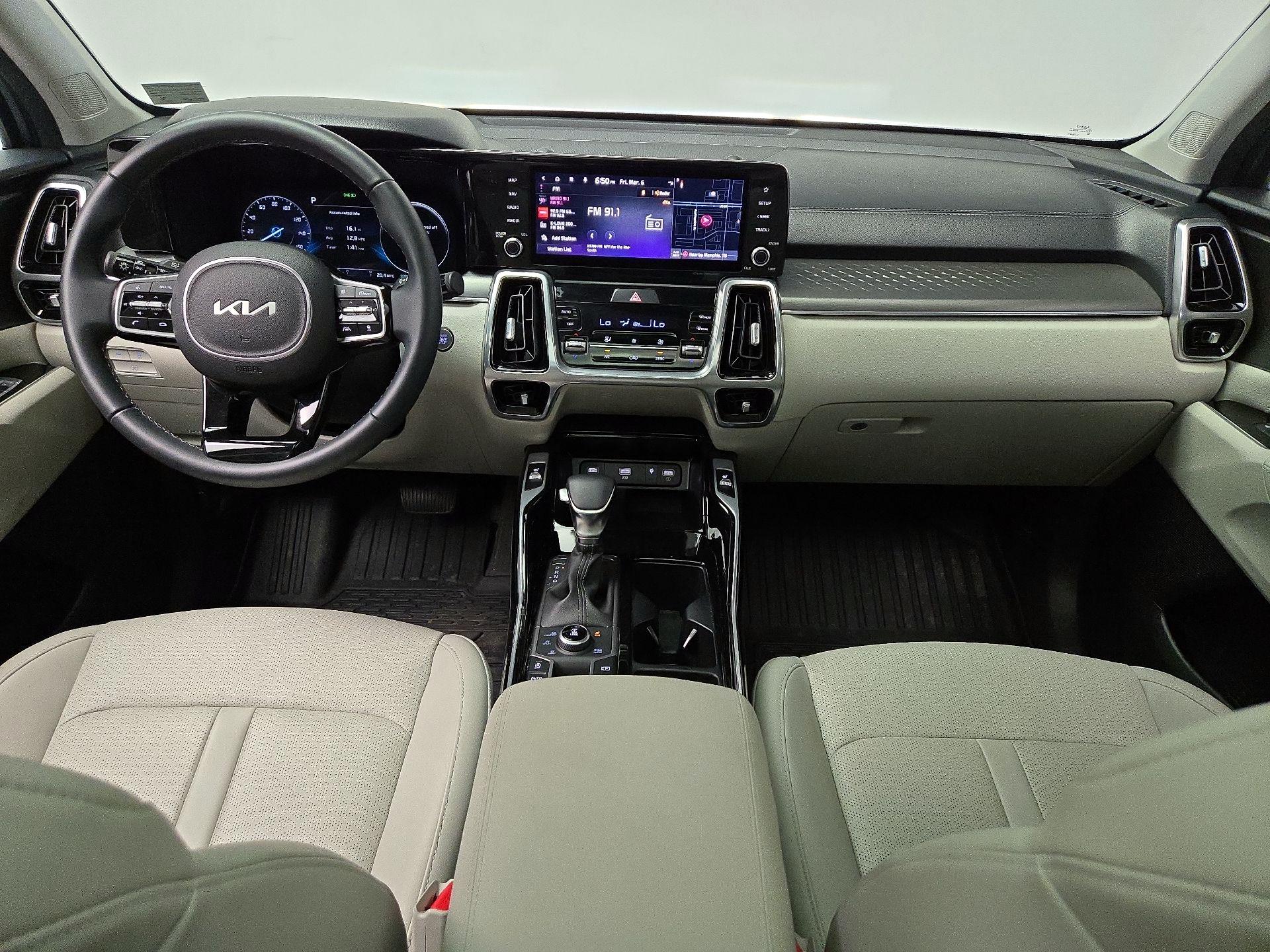 Thumbnail: 2023 Kia Sorento - 9