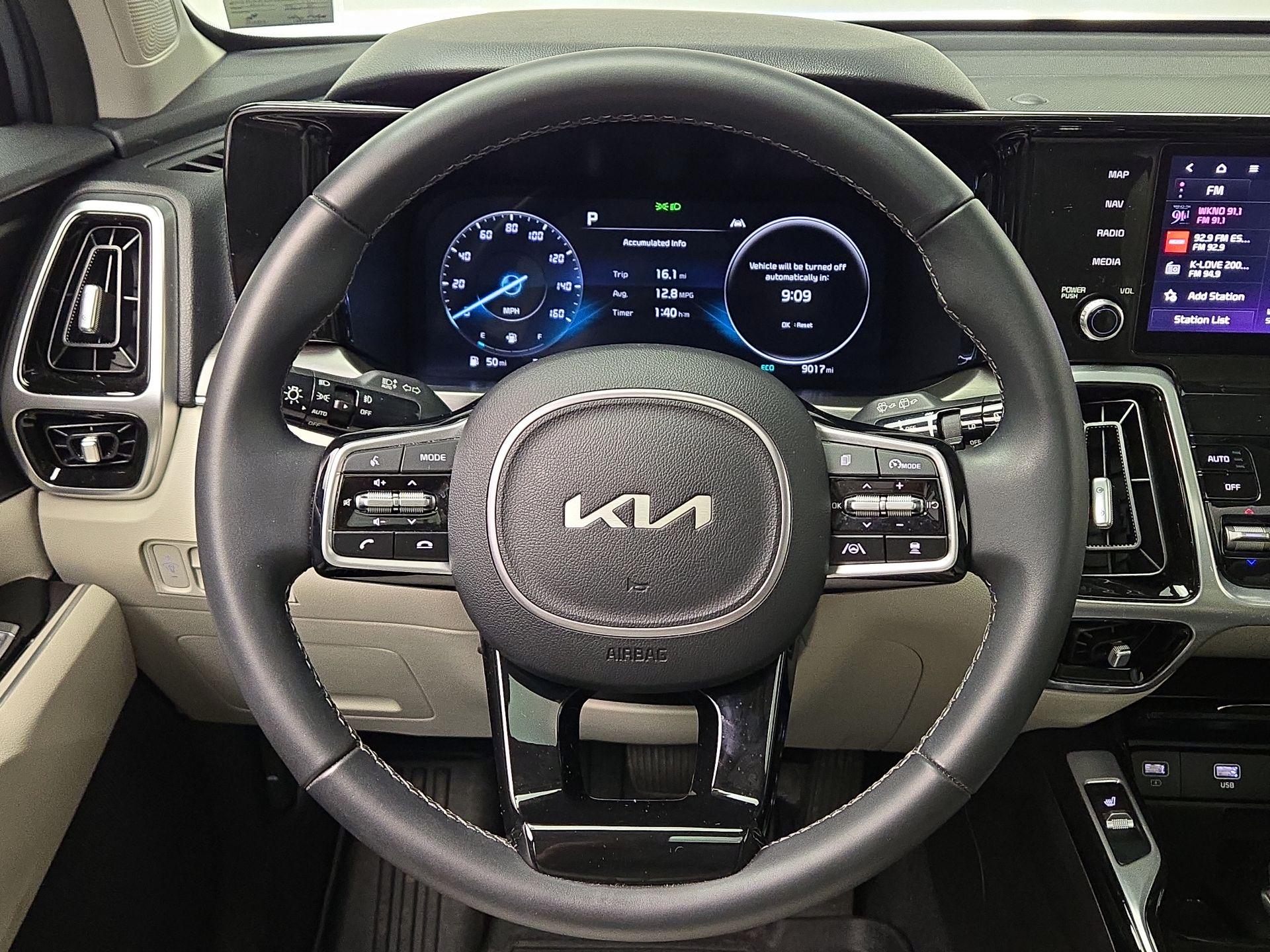 Thumbnail: 2023 Kia Sorento - 10