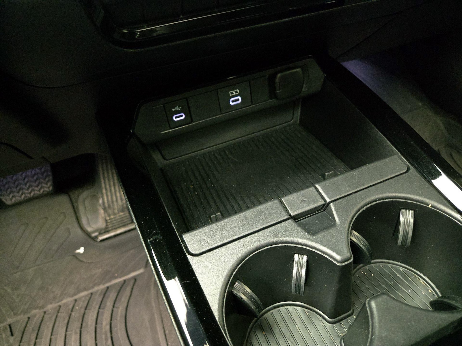 2023 Toyota Prius Prime XSE - Photo 19