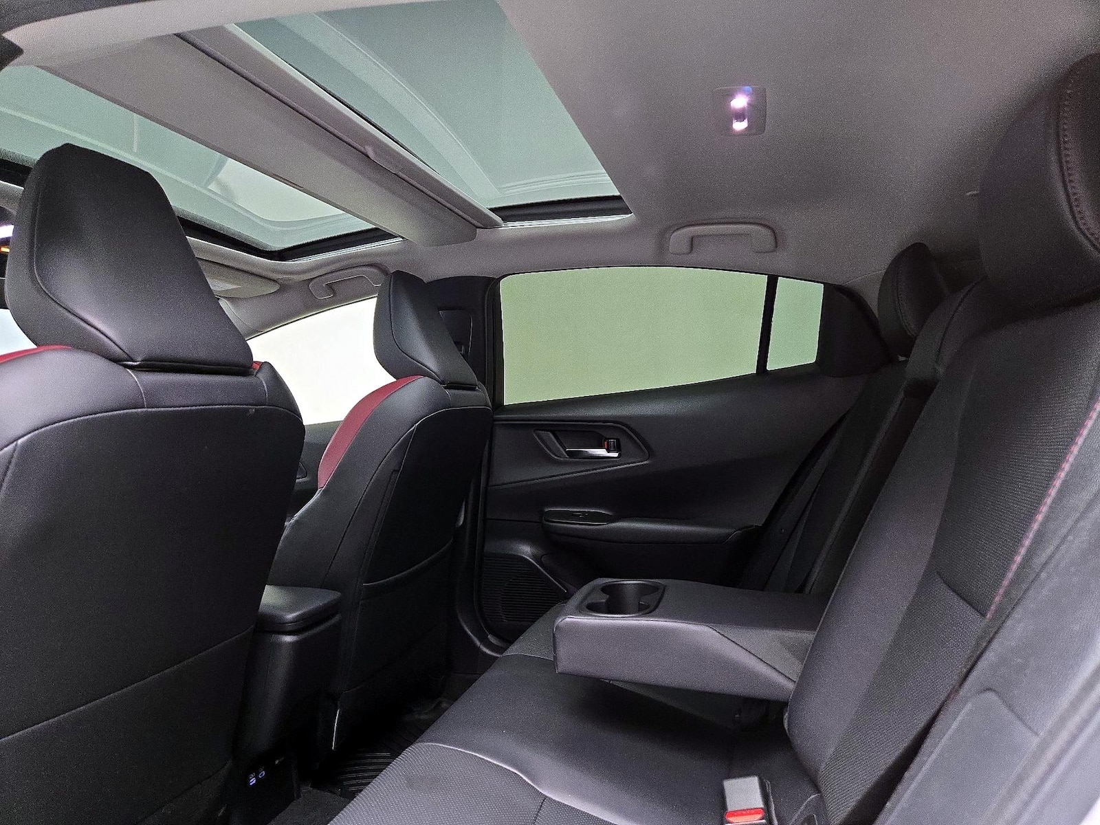 2023 Toyota Prius Prime XSE - Photo 24