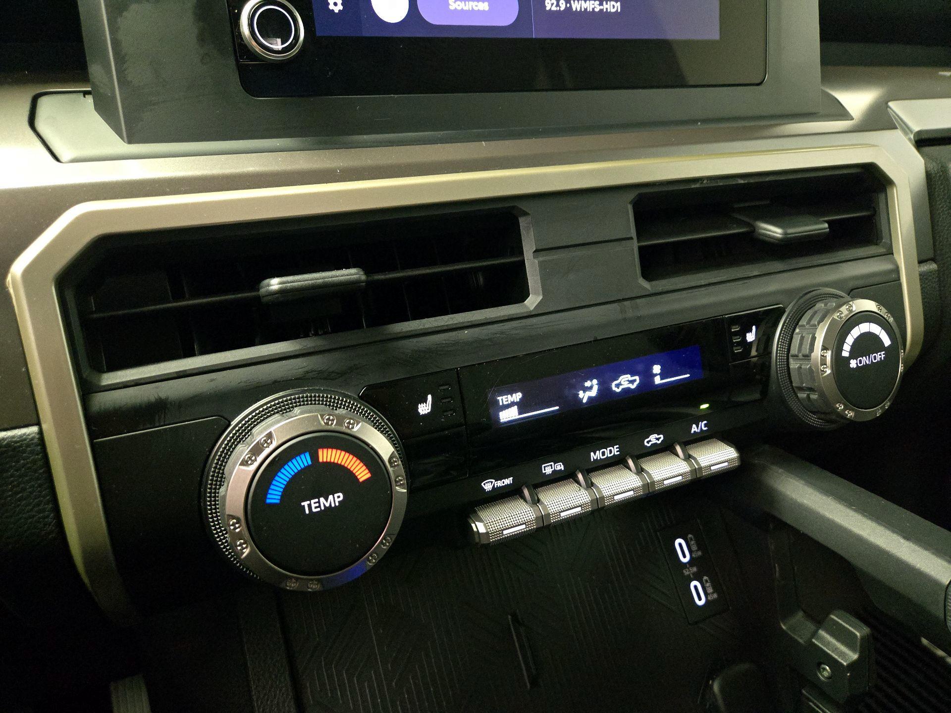 Thumbnail: 2024 Toyota Tacoma - 16