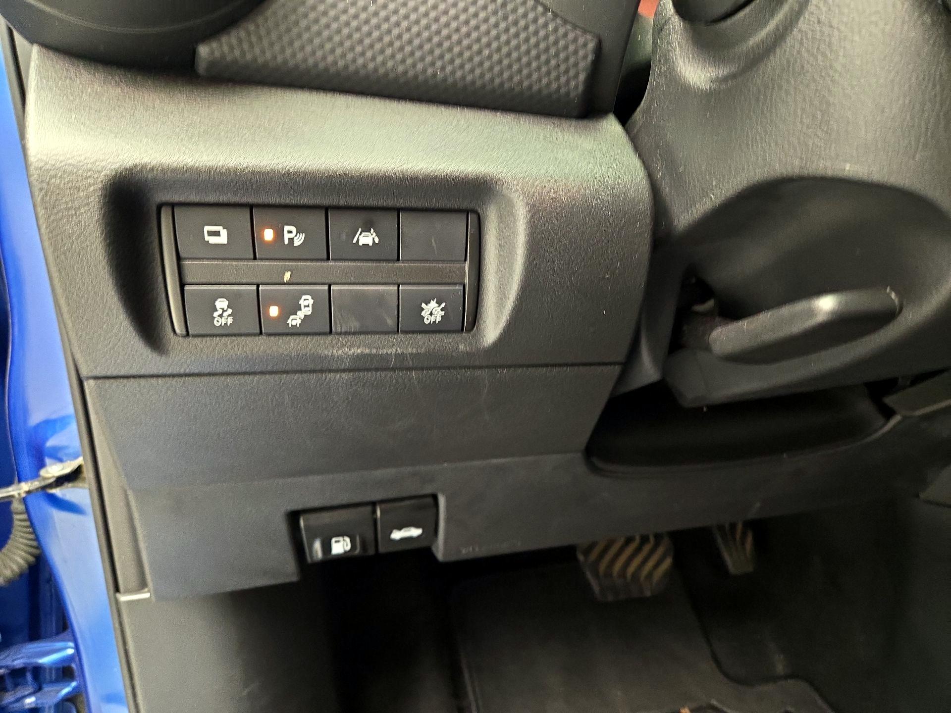 Thumbnail: 2021 Nissan Kicks - 13