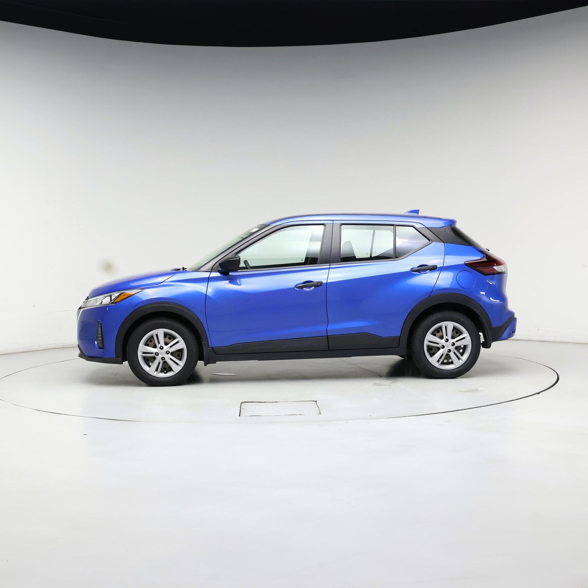 Thumbnail: 2021 Nissan Kicks - 3