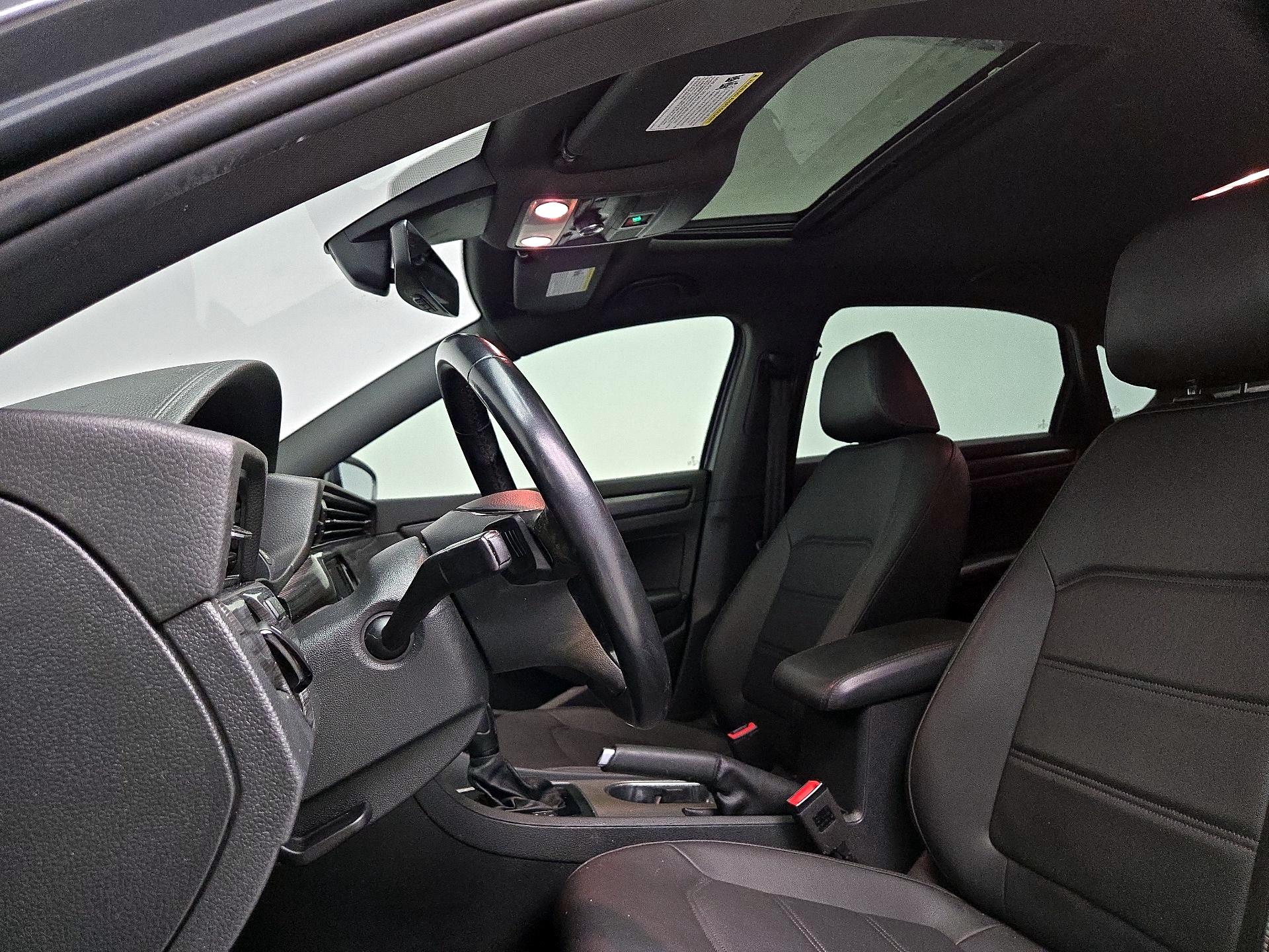 Thumbnail: 2021 Volkswagen Passat - 19