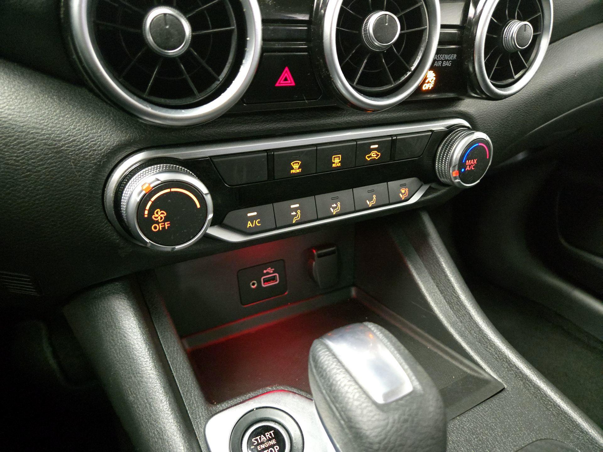 Thumbnail: 2020 Nissan Sentra - 16