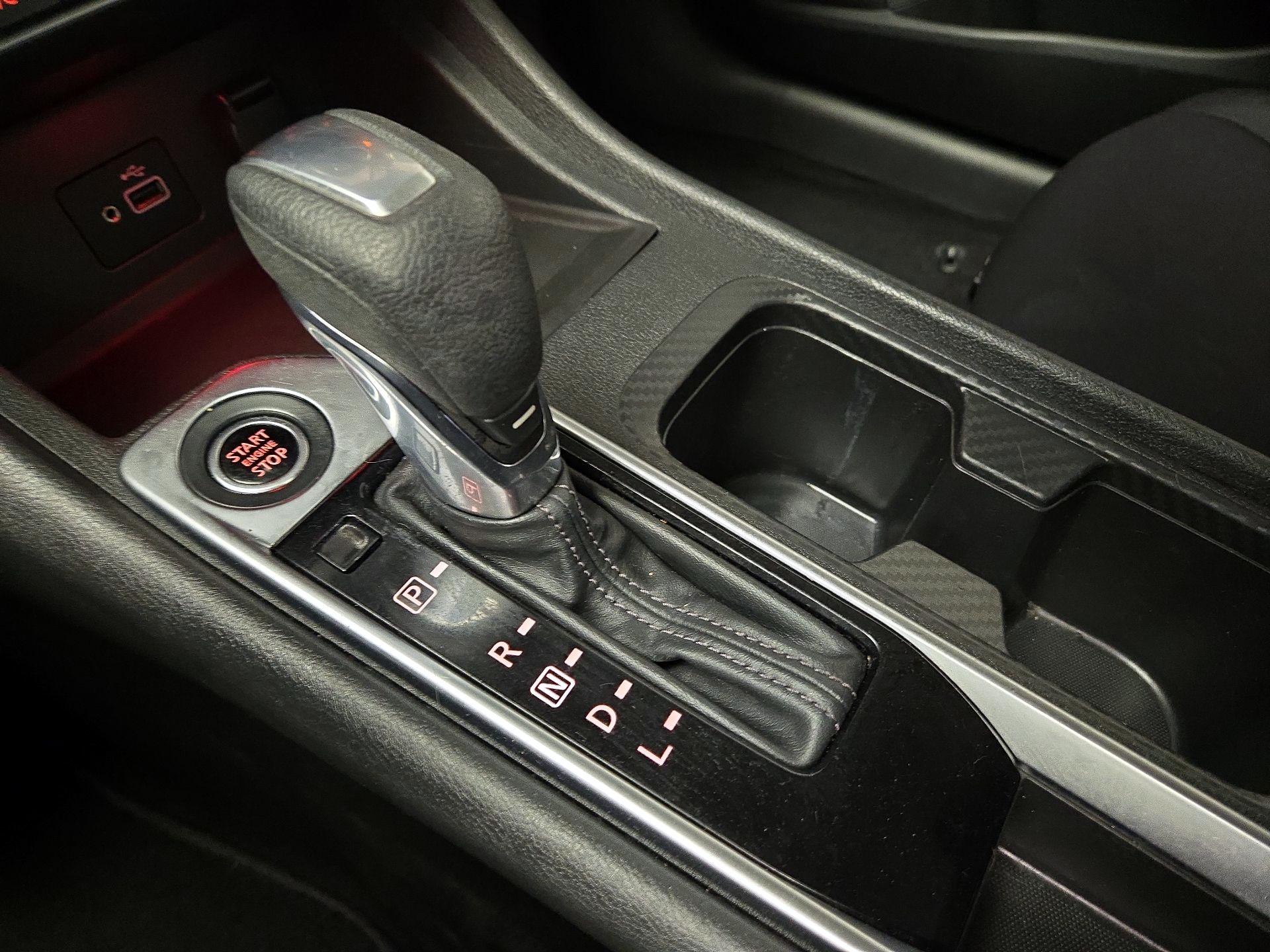 Thumbnail: 2020 Nissan Sentra - 17