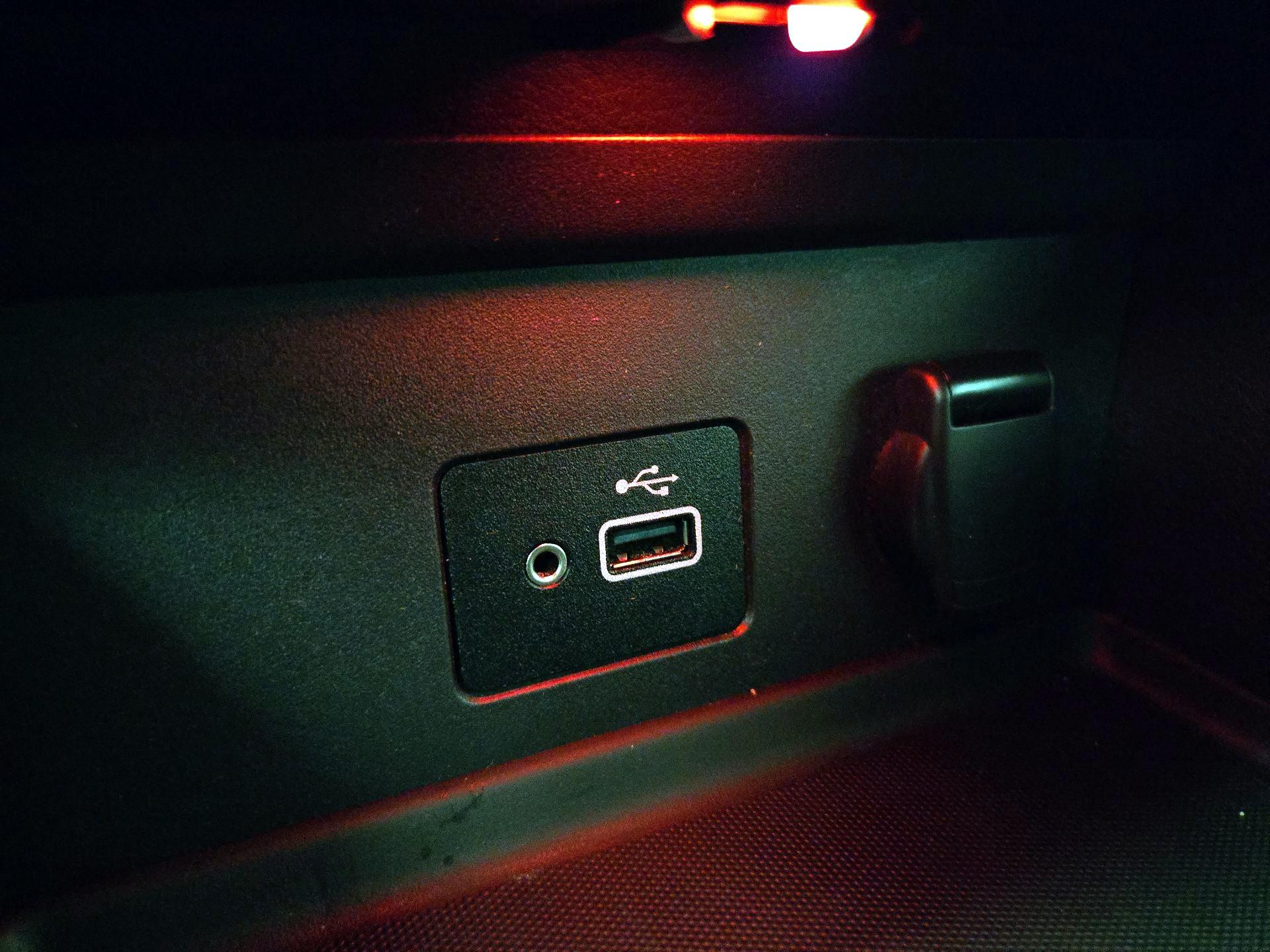 Thumbnail: 2020 Nissan Sentra - 18