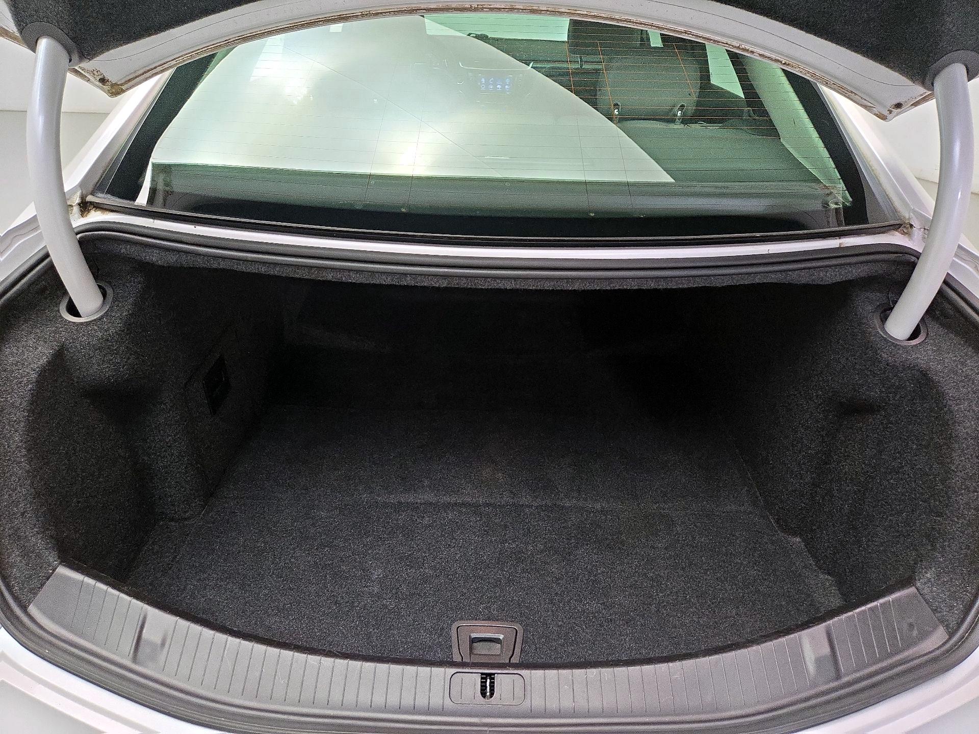 Thumbnail: 2017 Cadillac XTS - 20