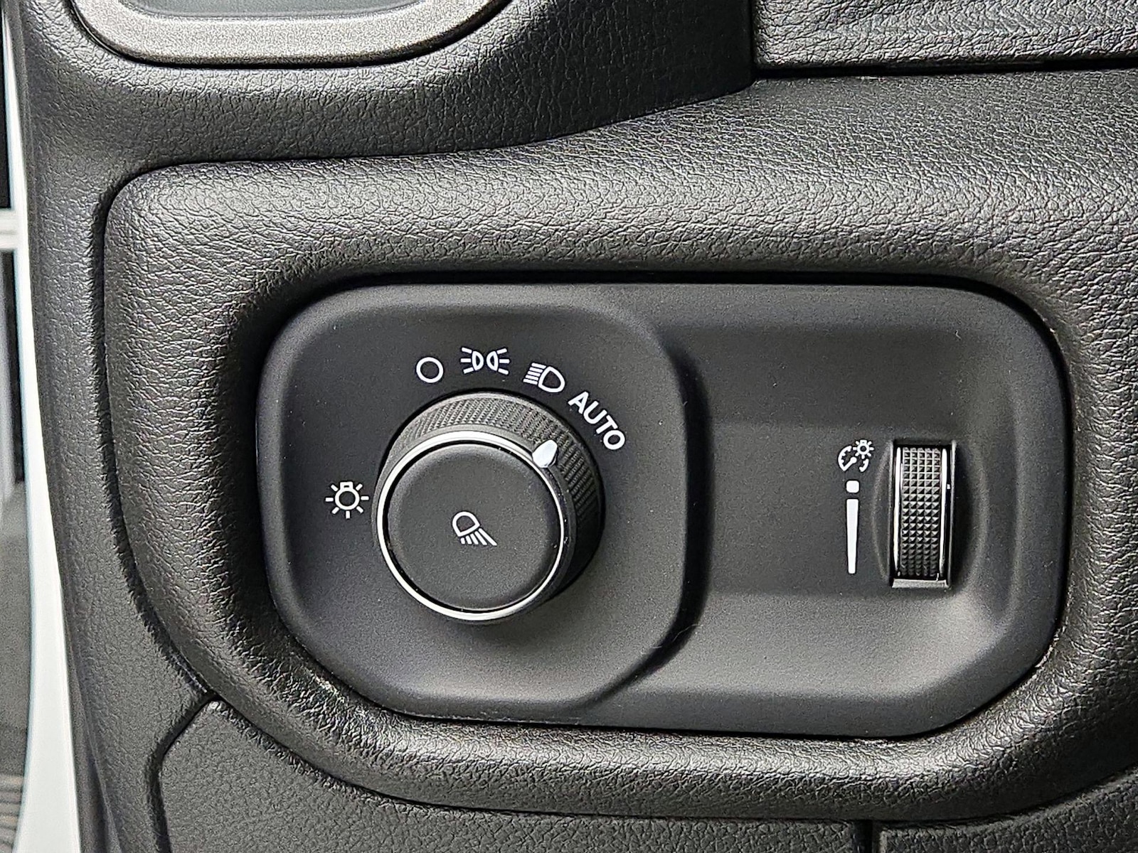 2024 RAM Ram 1500 Pickup Tradesman - Photo 14