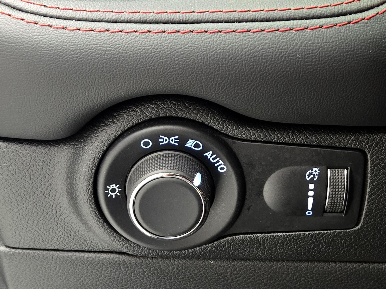 2025 Dodge Durango GT - Photo 14