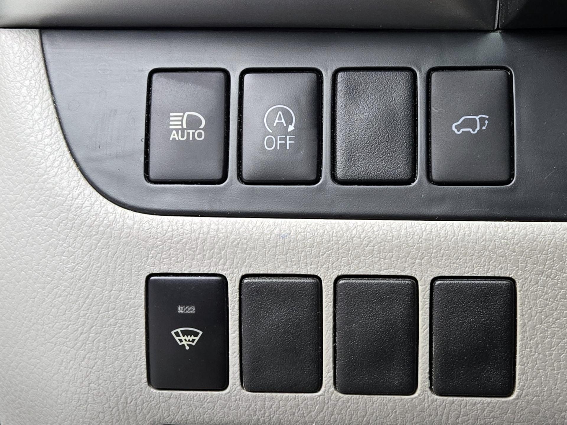 Thumbnail: 2019 Toyota Highlander - 13