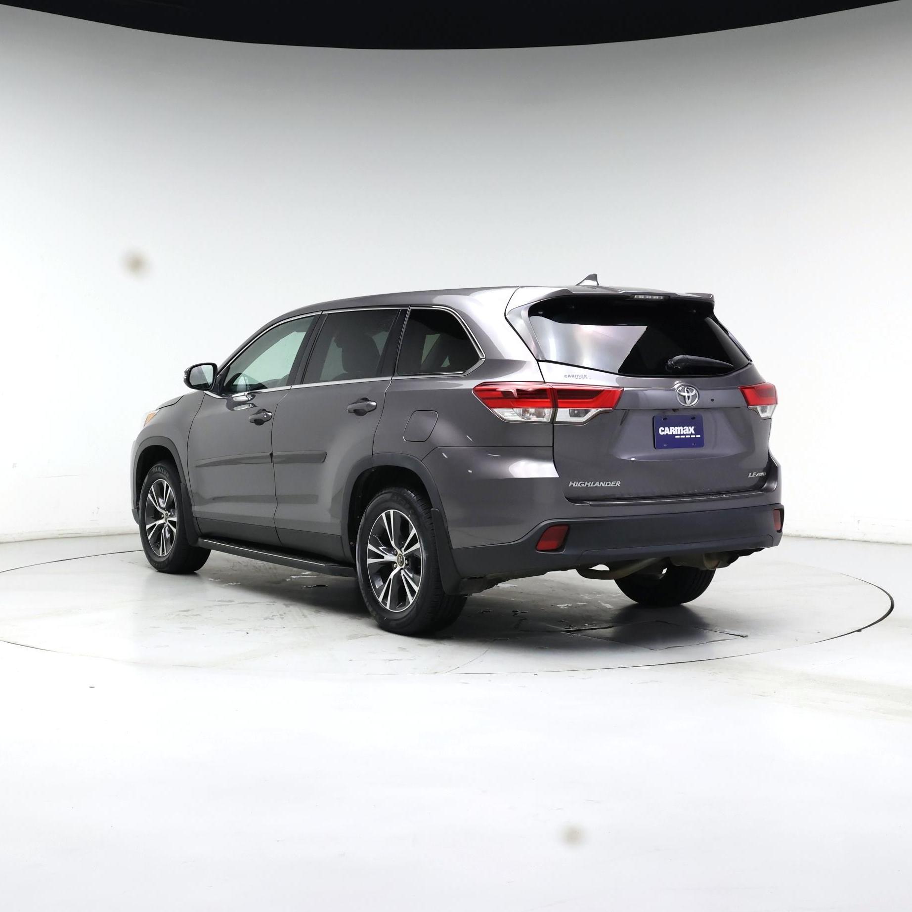 Thumbnail: 2019 Toyota Highlander - 2