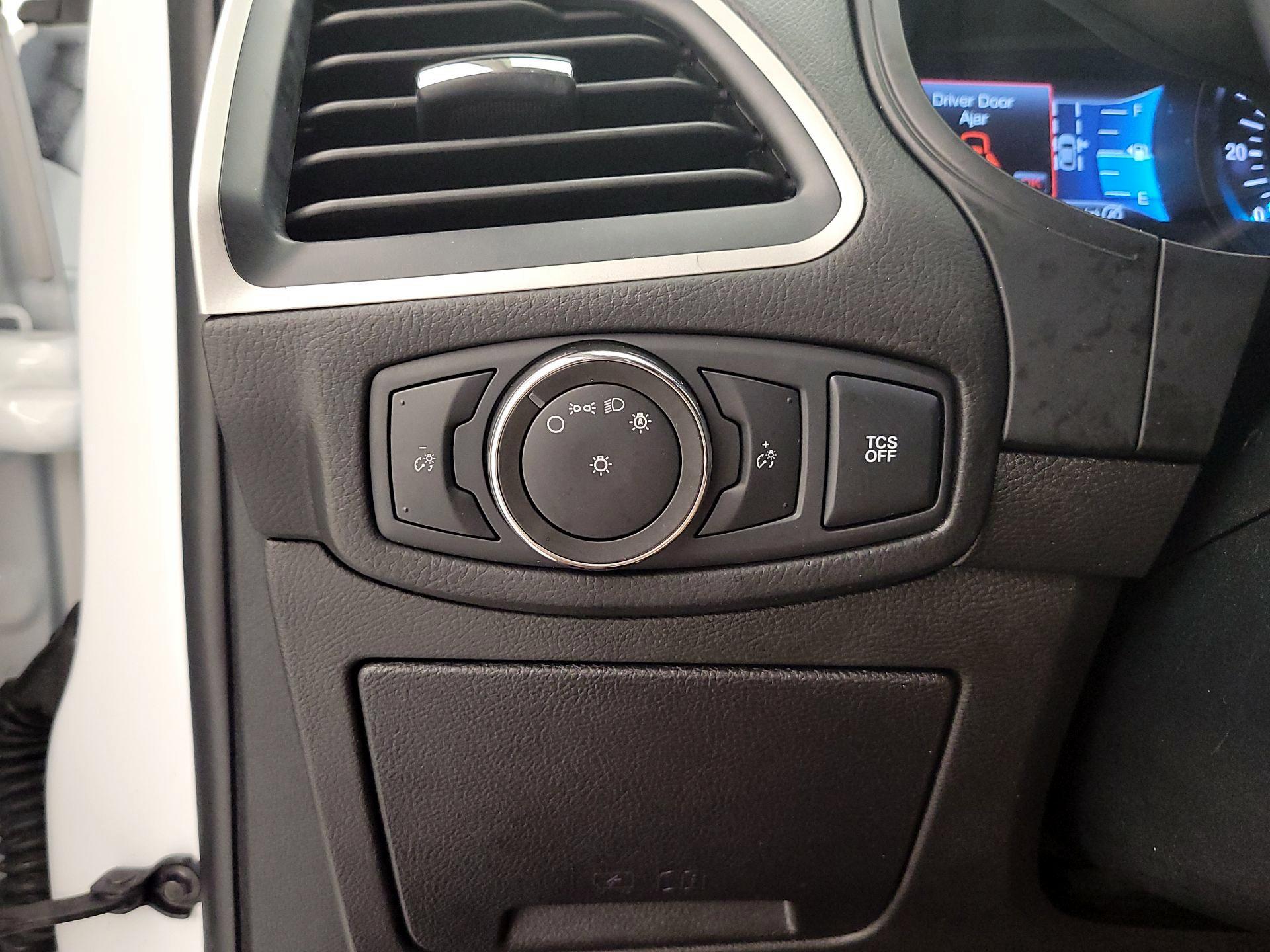 Thumbnail: 2022 Ford Edge - 13