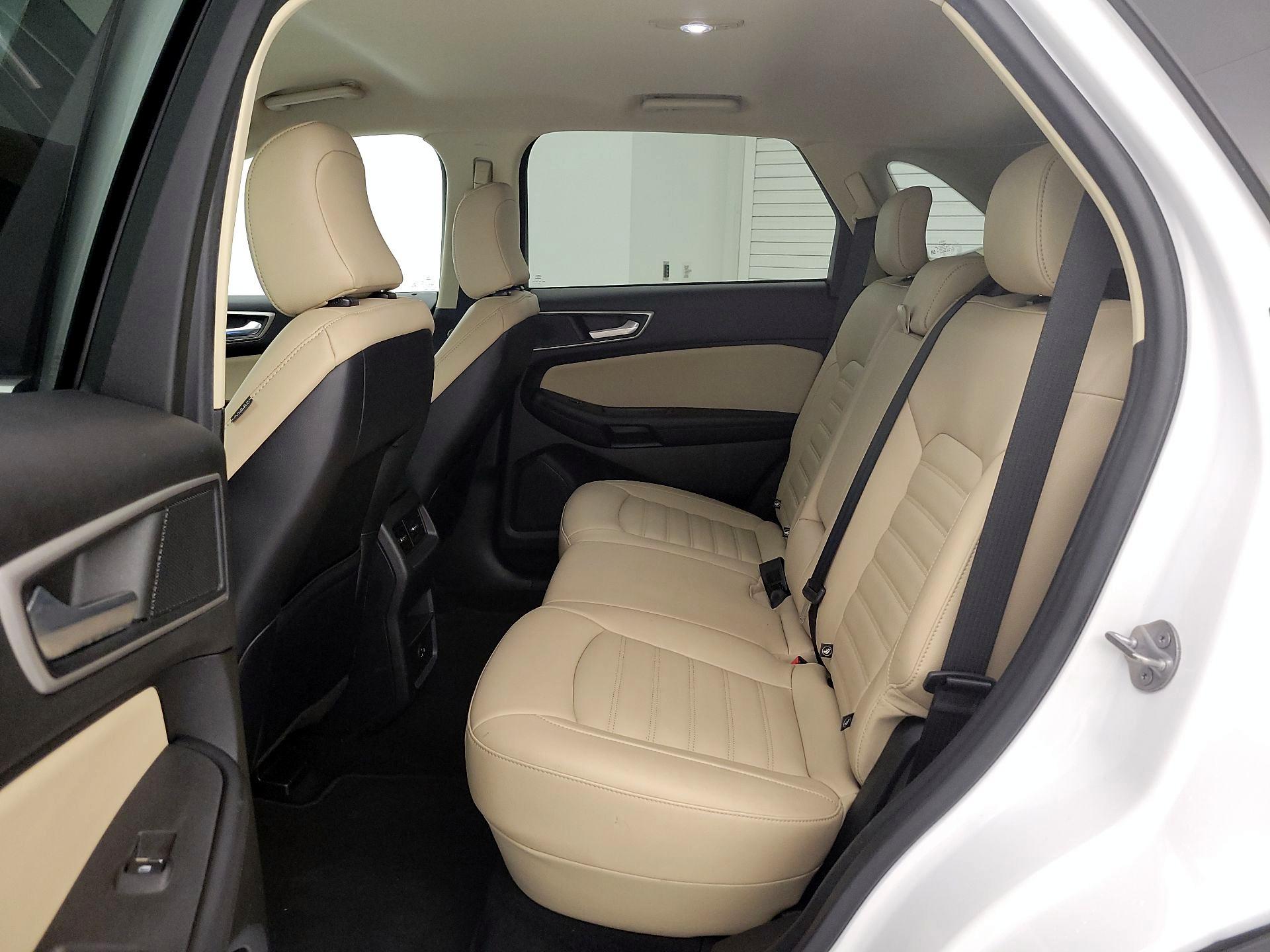 Thumbnail: 2022 Ford Edge - 19