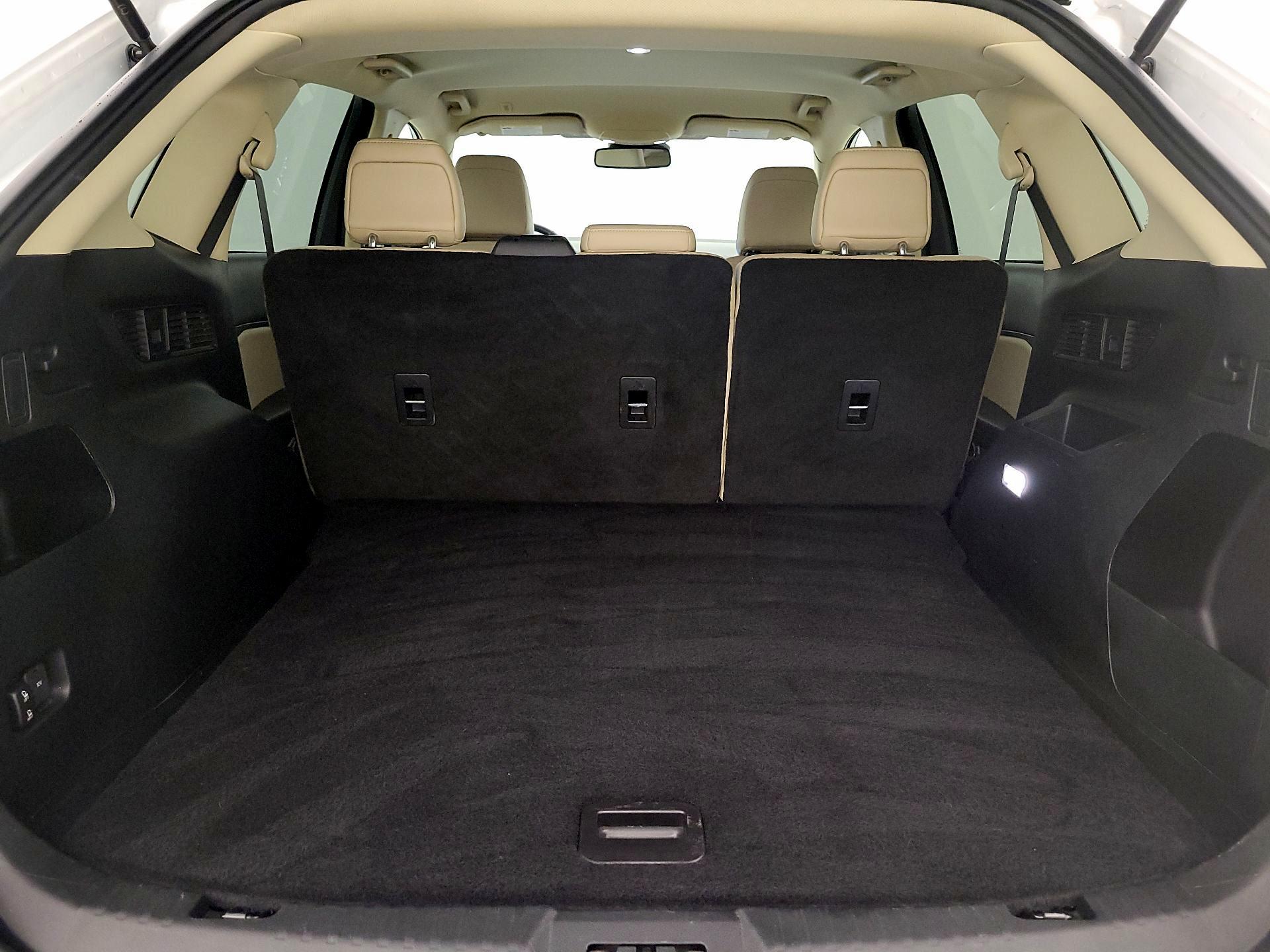 Thumbnail: 2022 Ford Edge - 20