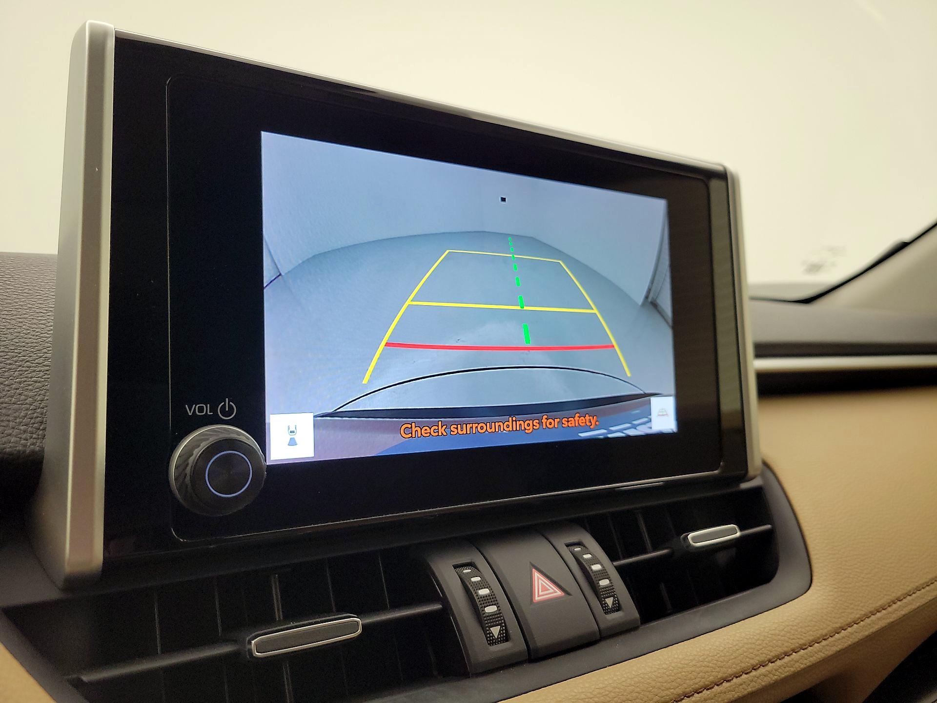 Thumbnail: 2023 Toyota RAV4 - 14