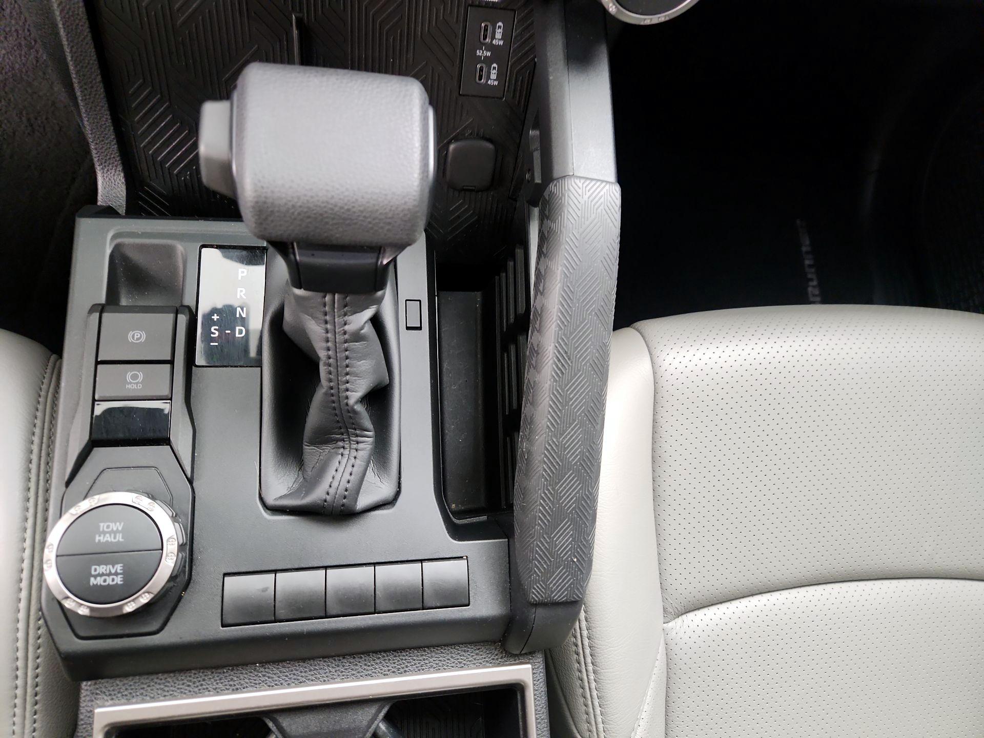 Thumbnail: 2025 Toyota 4Runner - 17