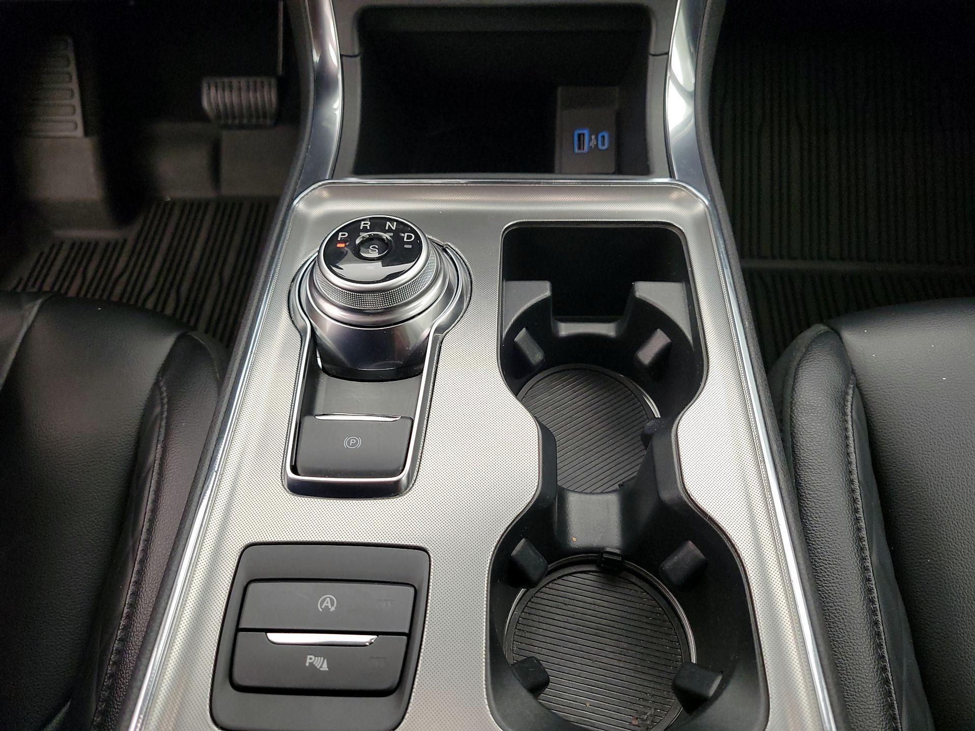 Thumbnail: 2024 Ford Edge - 17