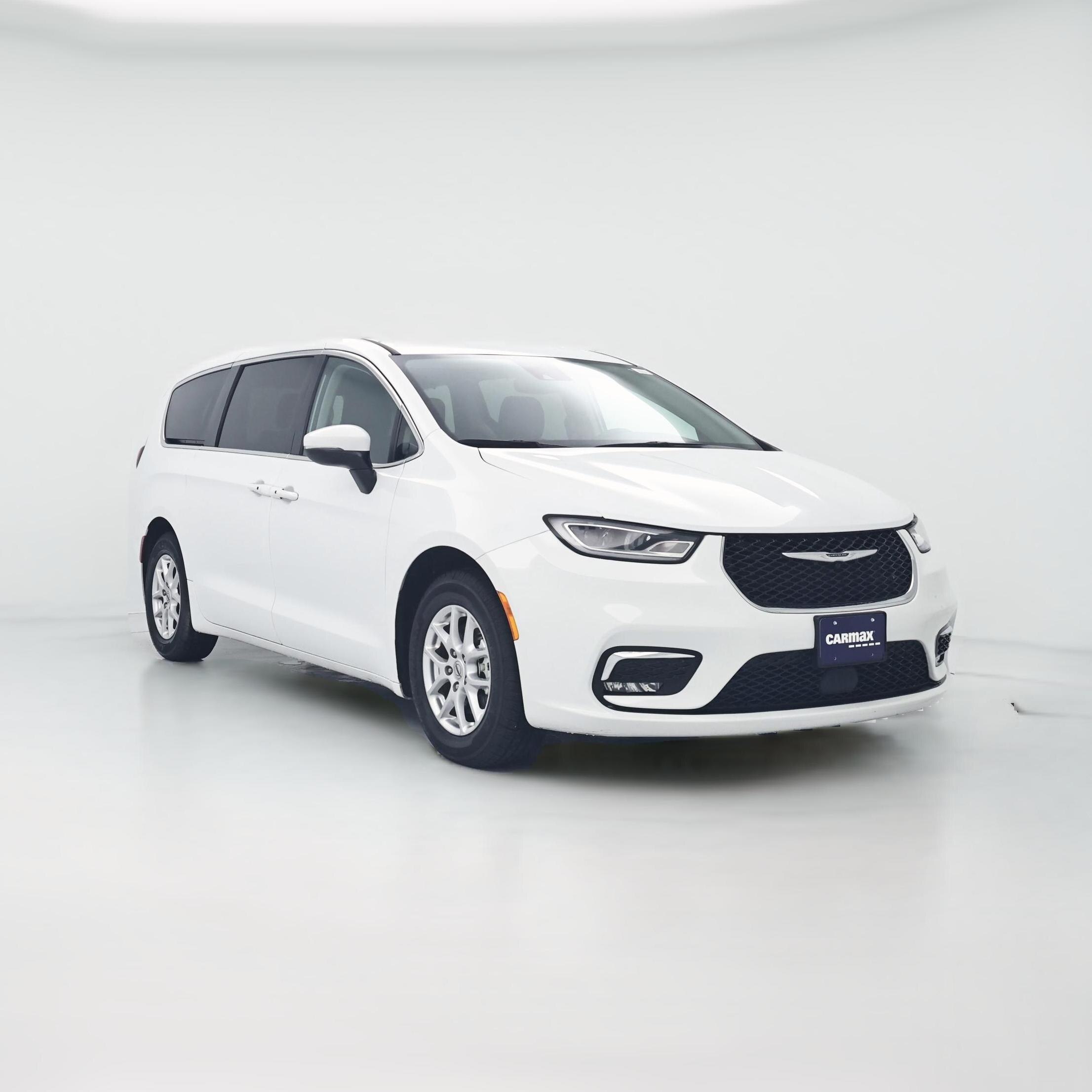 Thumbnail: 2023 Chrysler Pacifica - 1