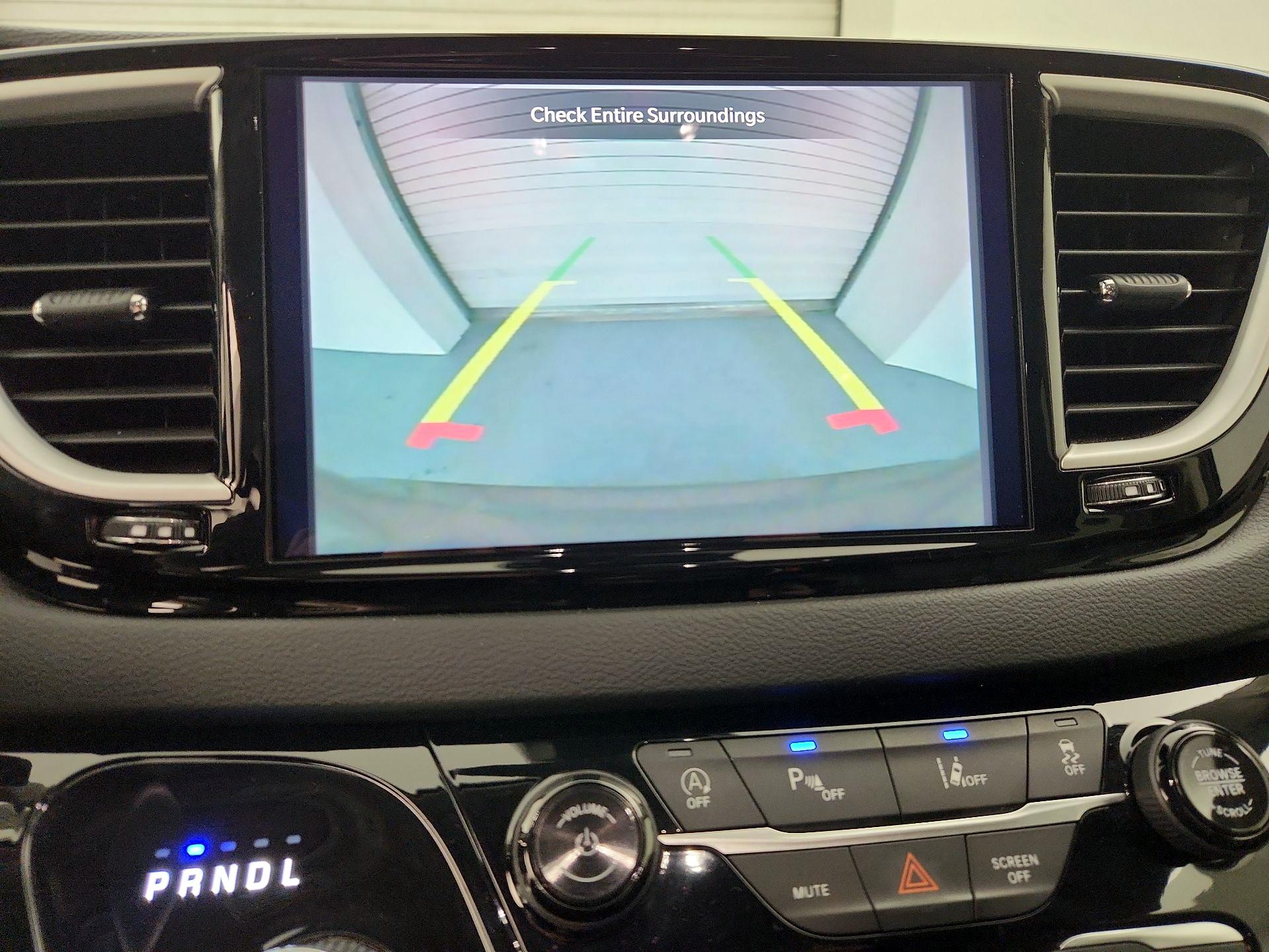 Thumbnail: 2023 Chrysler Pacifica - 14