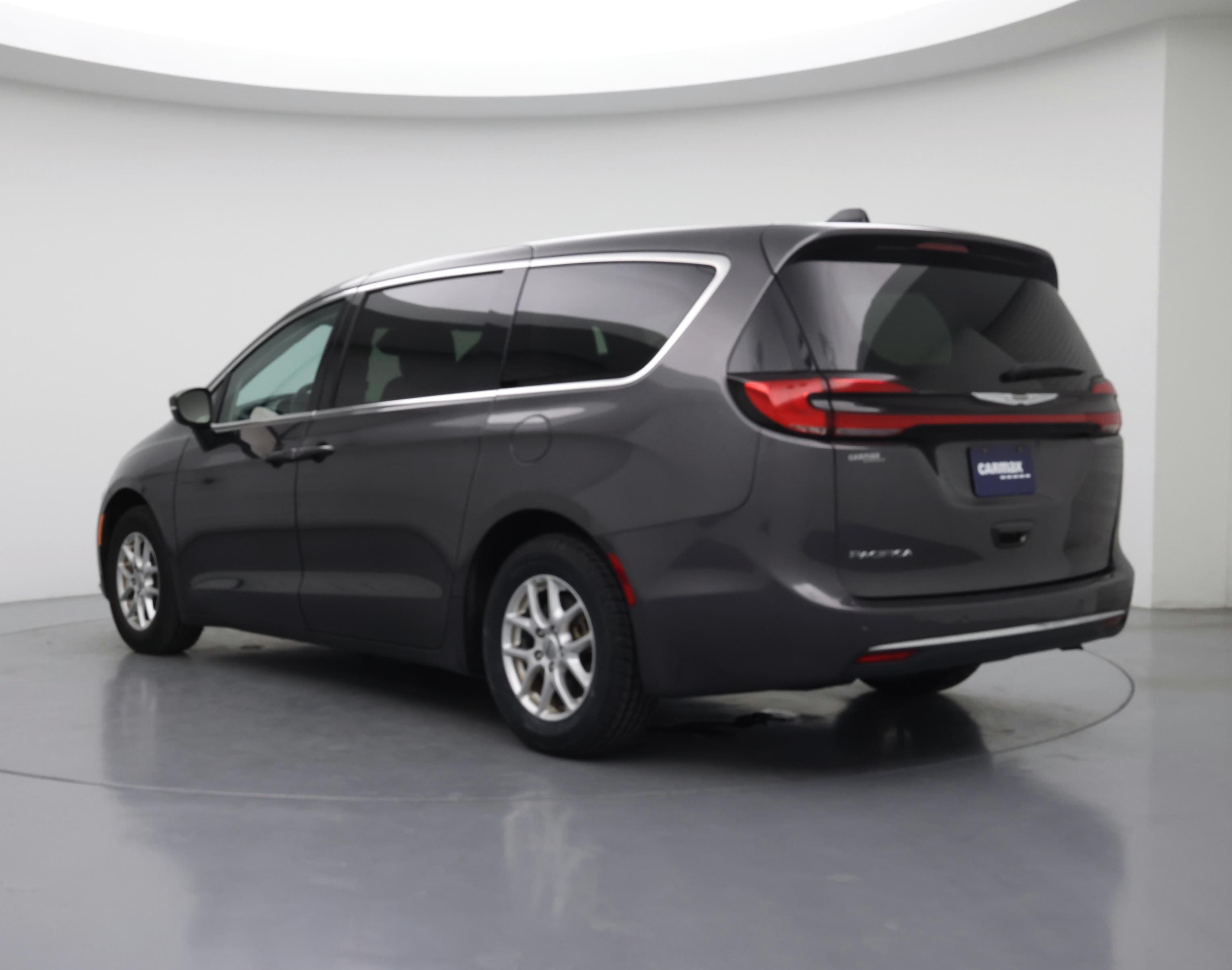 Thumbnail: 2023 Chrysler Pacifica - 2