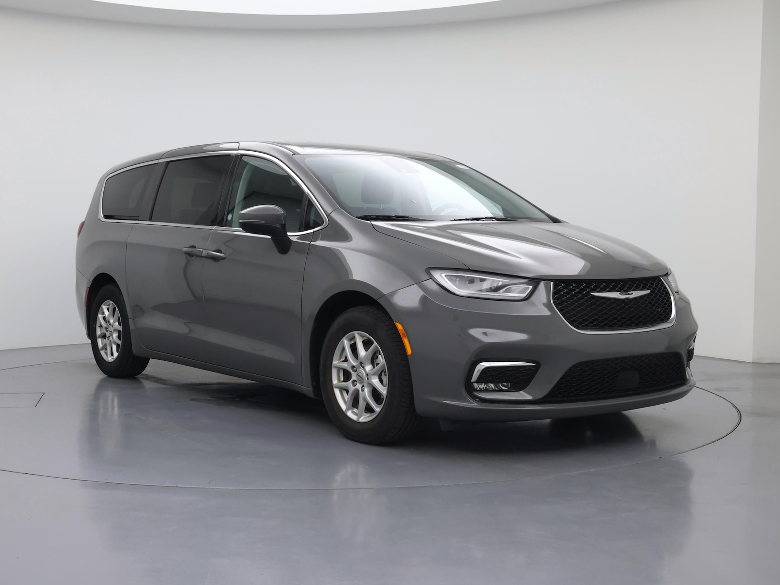 2023 Chrysler Pacifica Touring L - Photo 2
