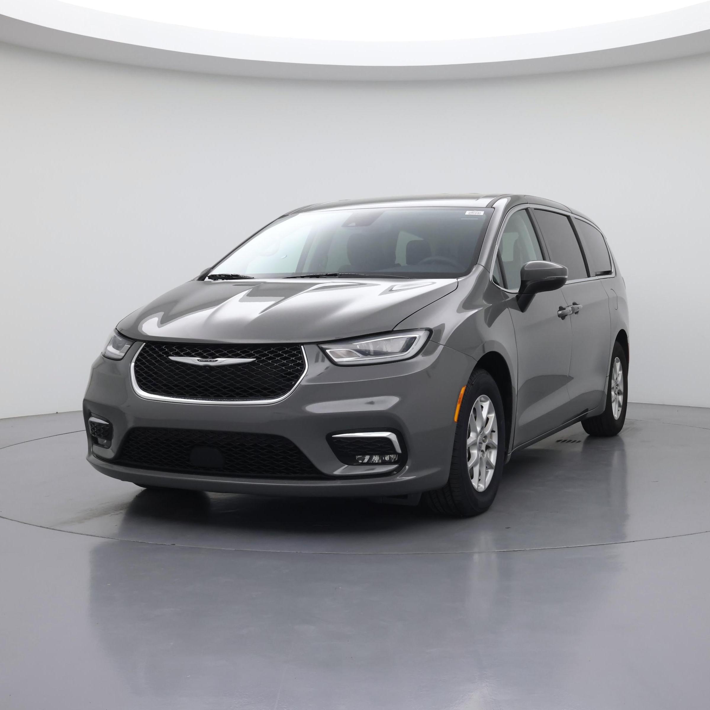 Thumbnail: 2023 Chrysler Pacifica - 4