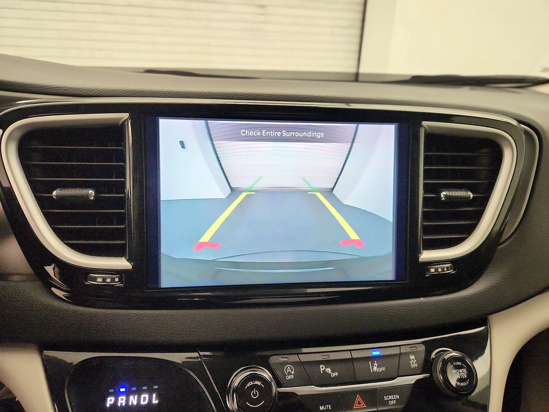 Thumbnail: 2024 Chrysler Pacifica - 14