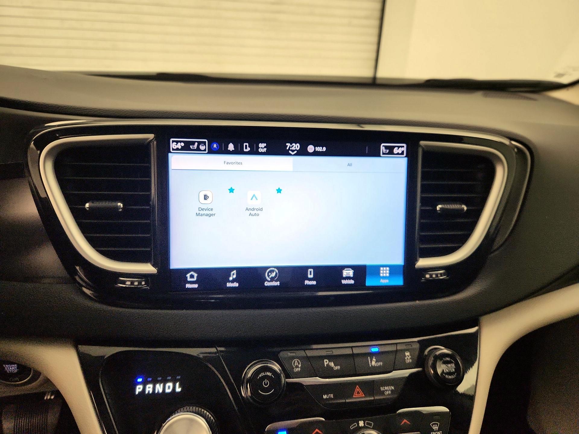 Thumbnail: 2024 Chrysler Pacifica - 15