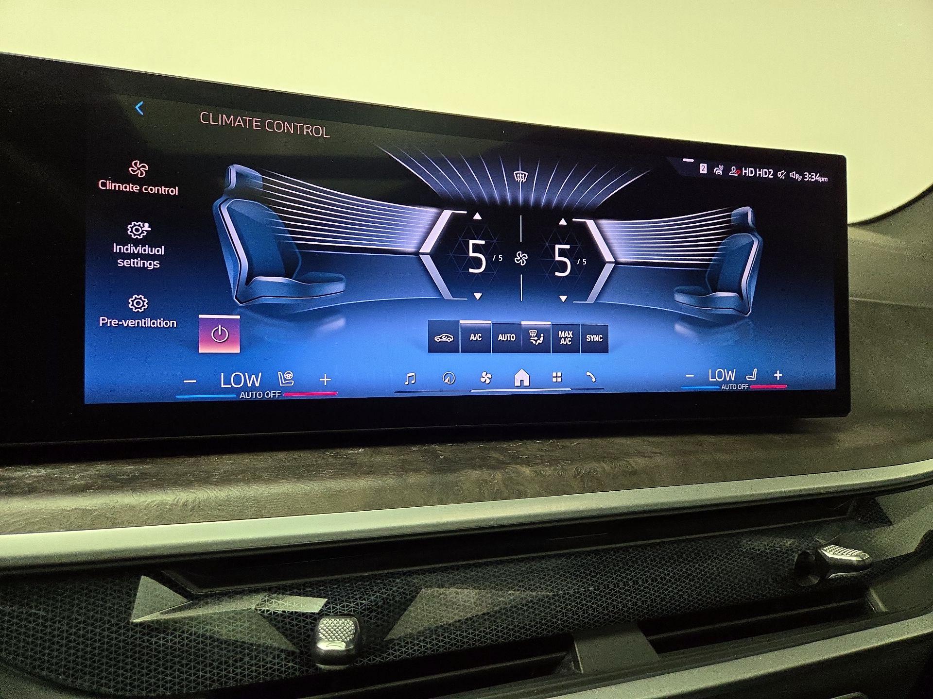 Thumbnail: 2024 BMW X5 - 17