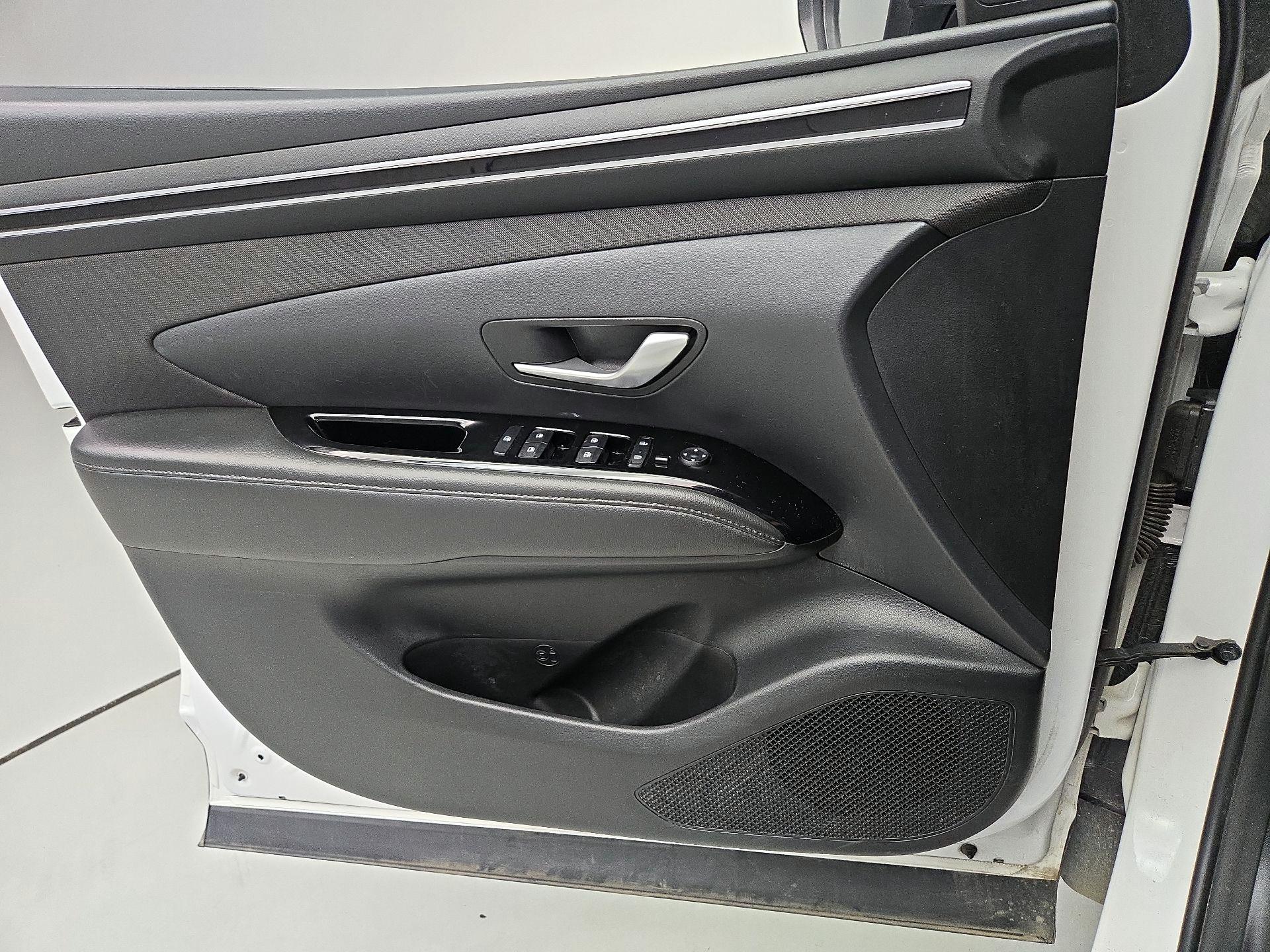 Thumbnail: 2022 Hyundai Tucson - 12