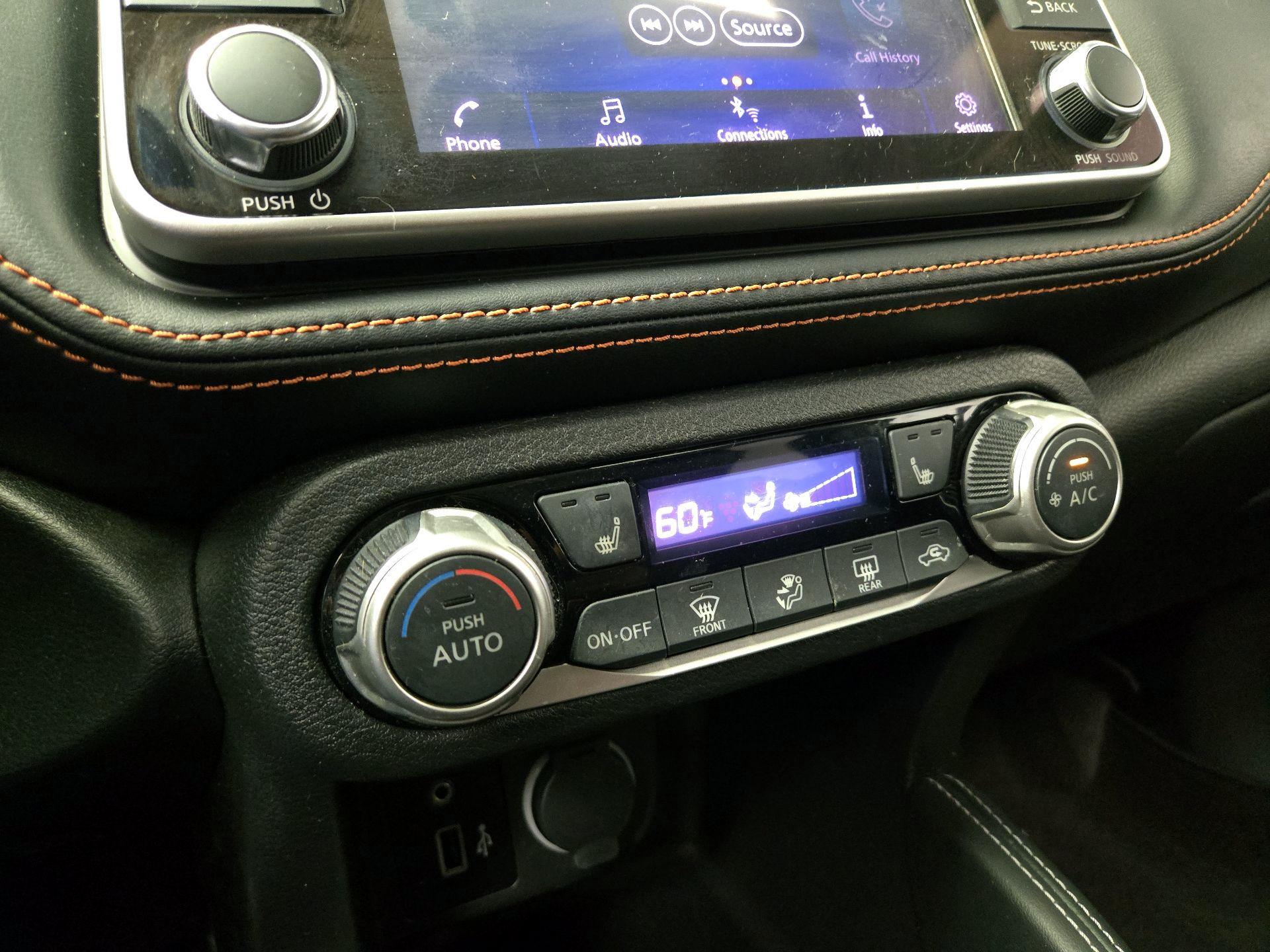 Thumbnail: 2018 Nissan Kicks - 16