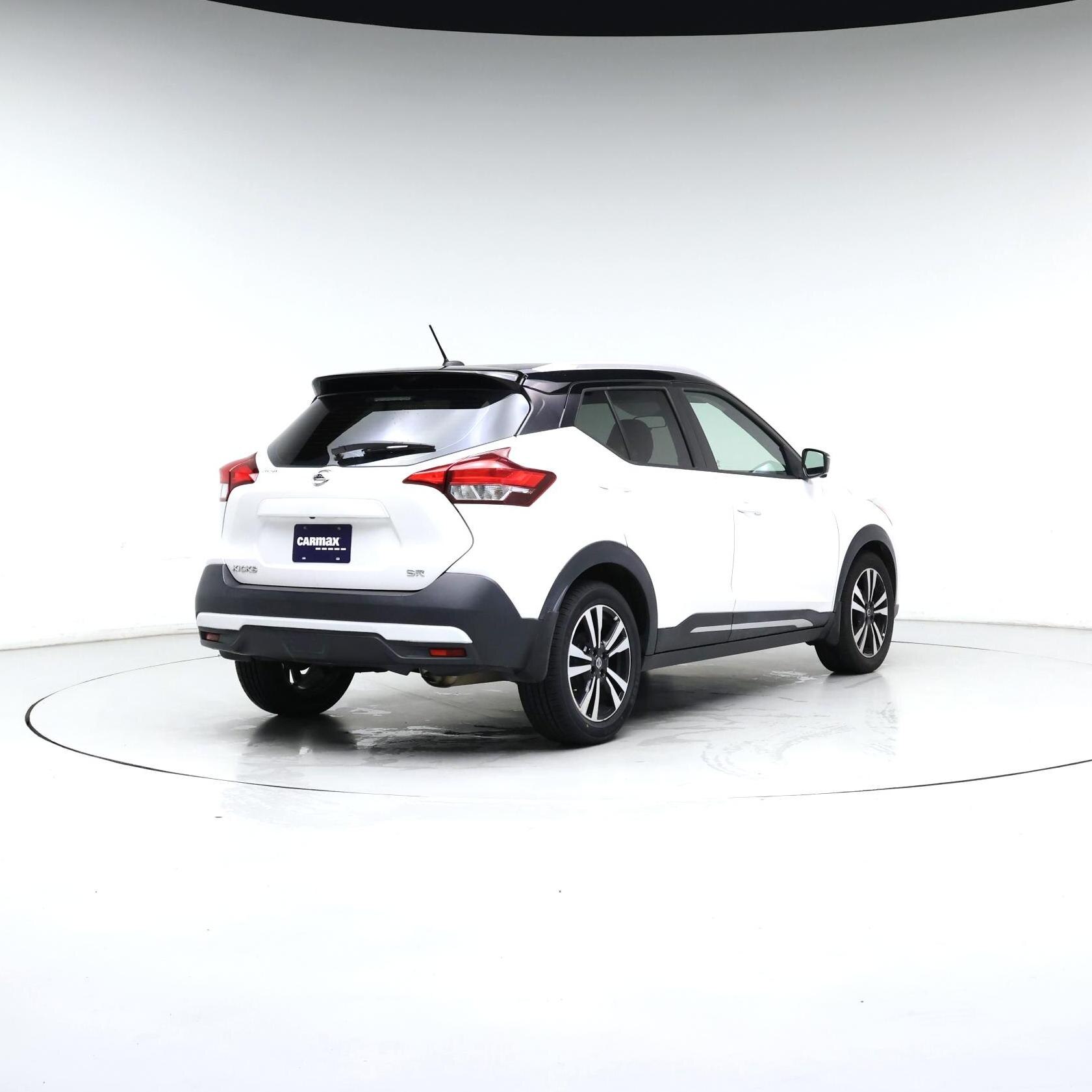 Thumbnail: 2018 Nissan Kicks - 8