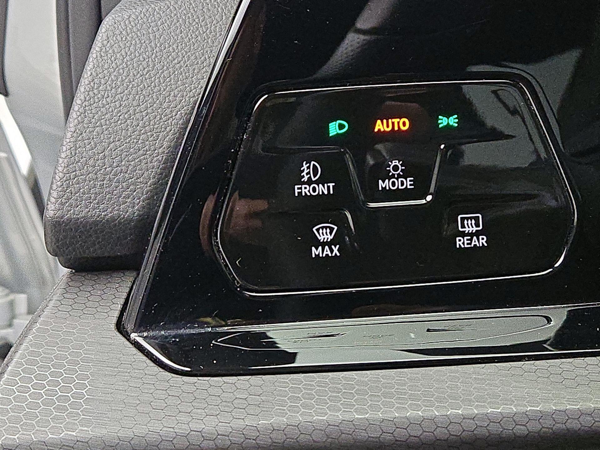 Thumbnail: 2023 Volkswagen Golf - 13