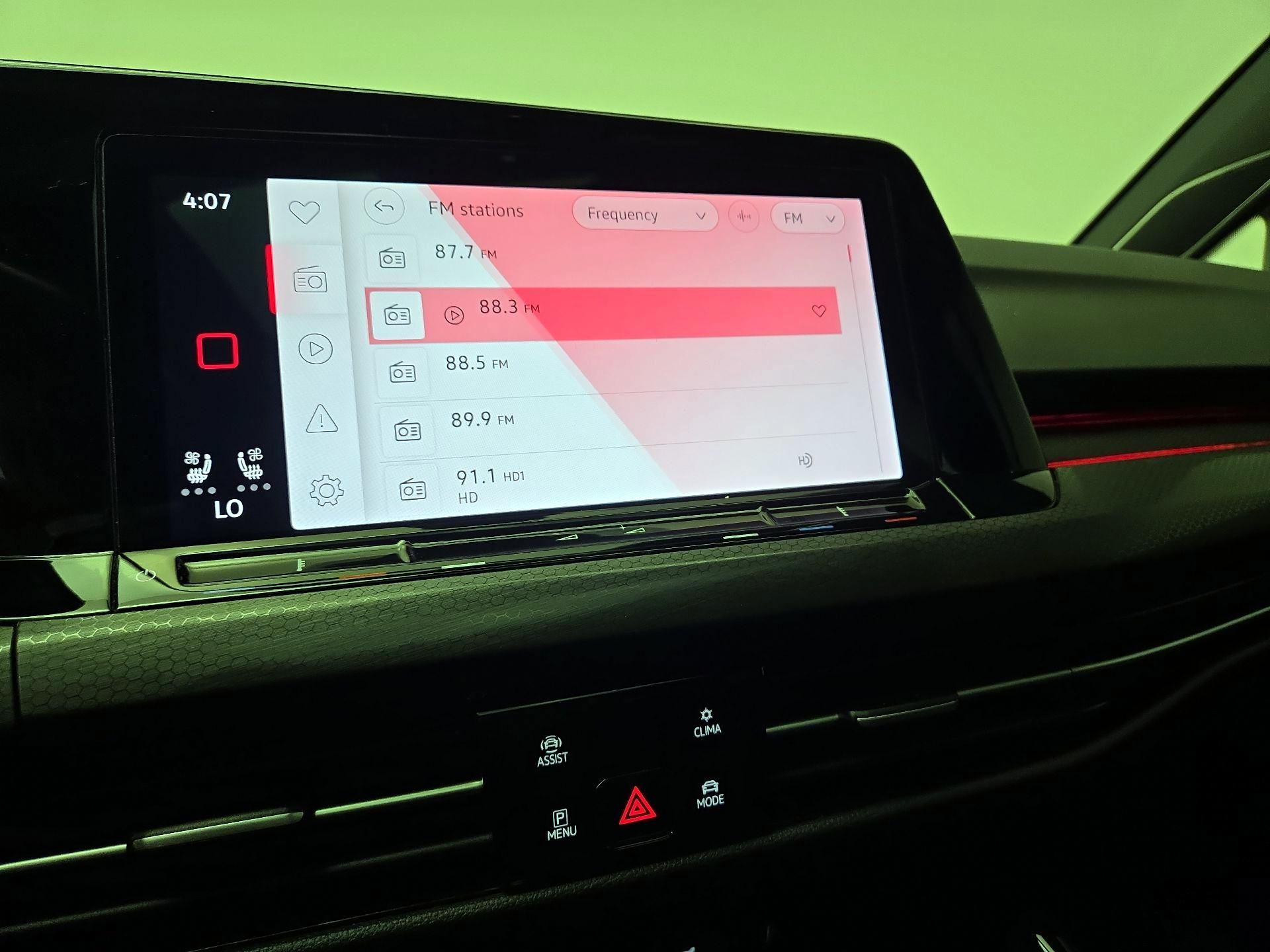 Thumbnail: 2023 Volkswagen Golf - 16