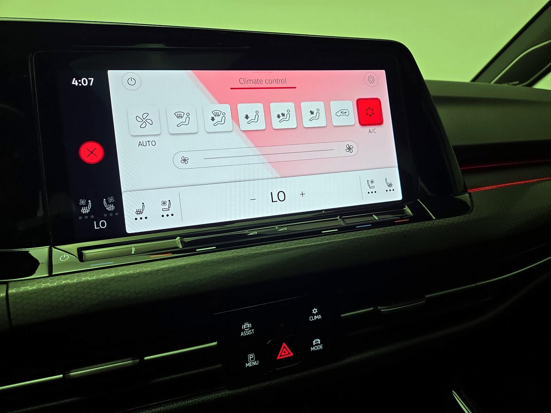 Thumbnail: 2023 Volkswagen Golf - 17