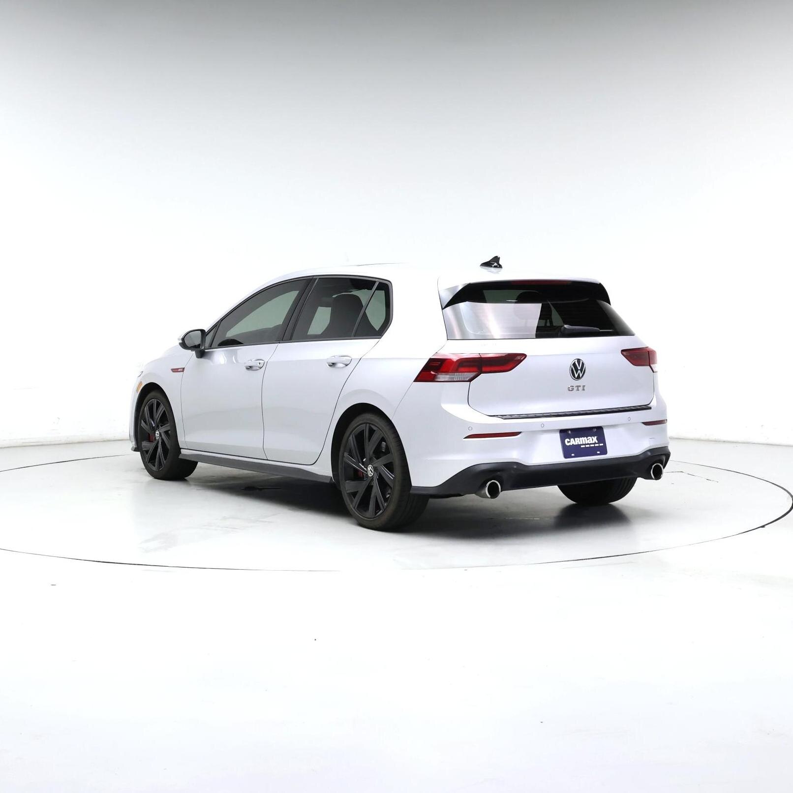 Thumbnail: 2023 Volkswagen Golf - 2