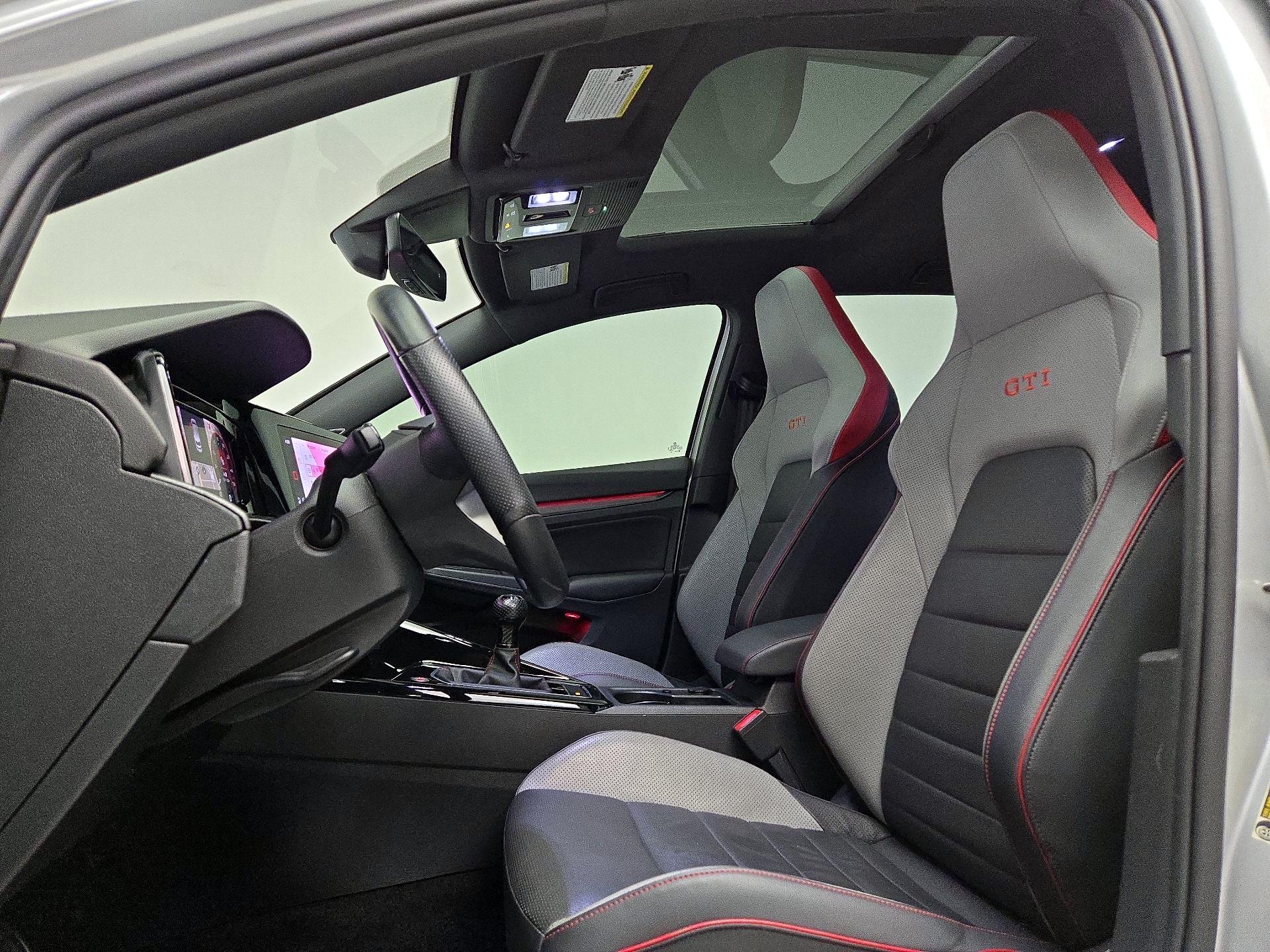 Thumbnail: 2023 Volkswagen Golf - 20