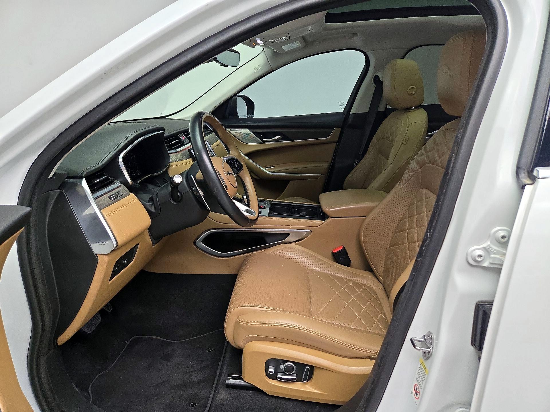 Thumbnail: 2021 Jaguar F-Pace - 11