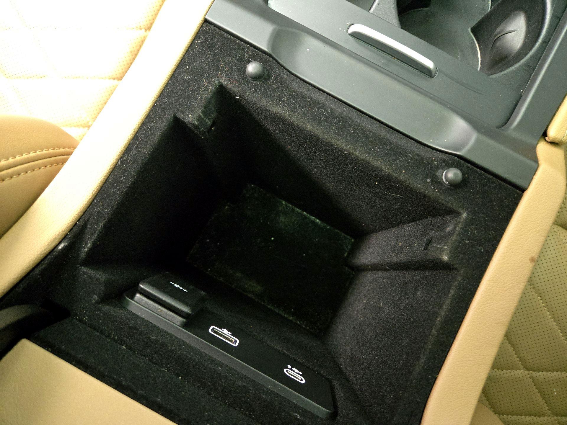 Thumbnail: 2021 Jaguar F-Pace - 19