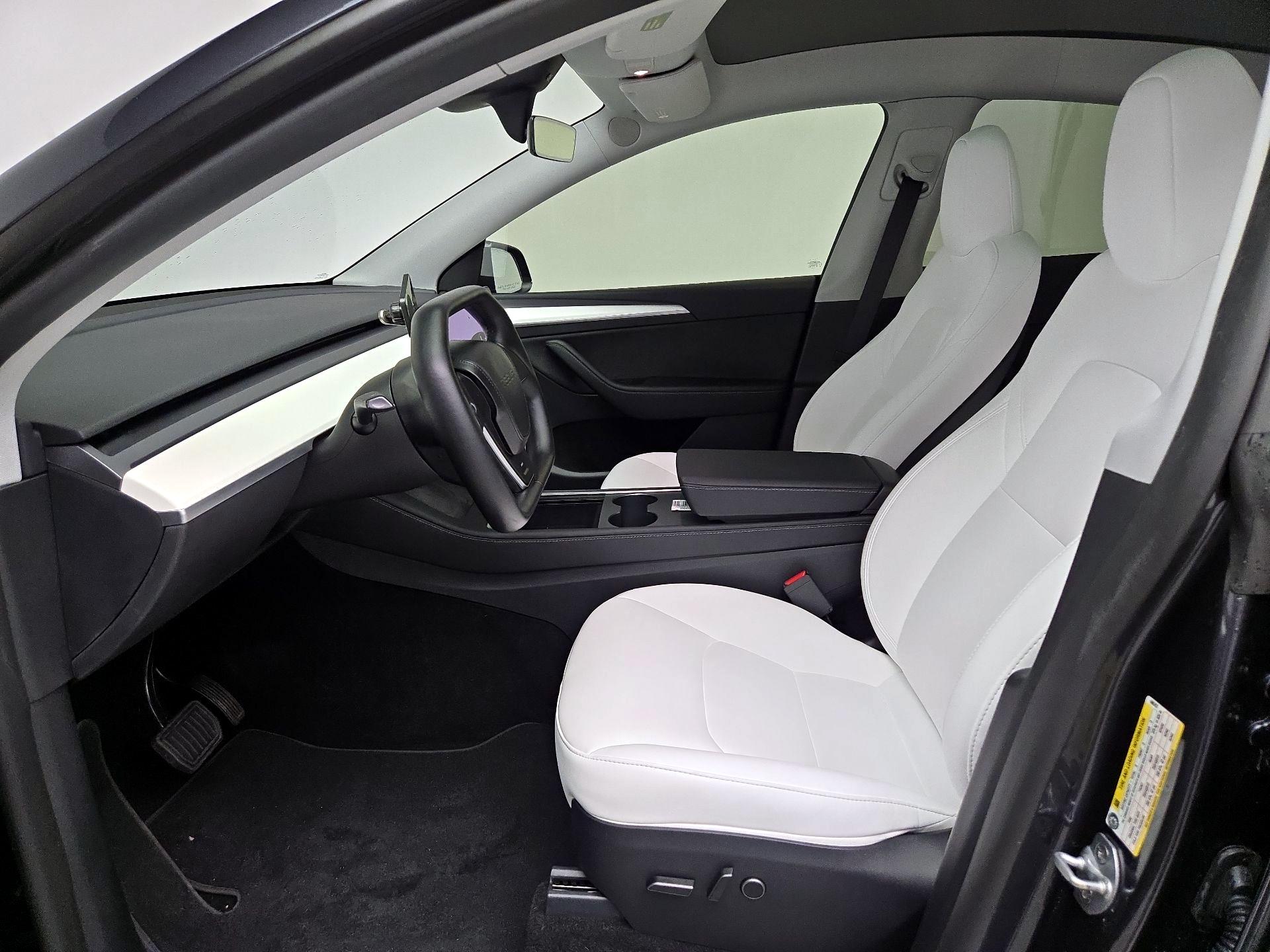 Thumbnail: 2024 Tesla Model Y - 11