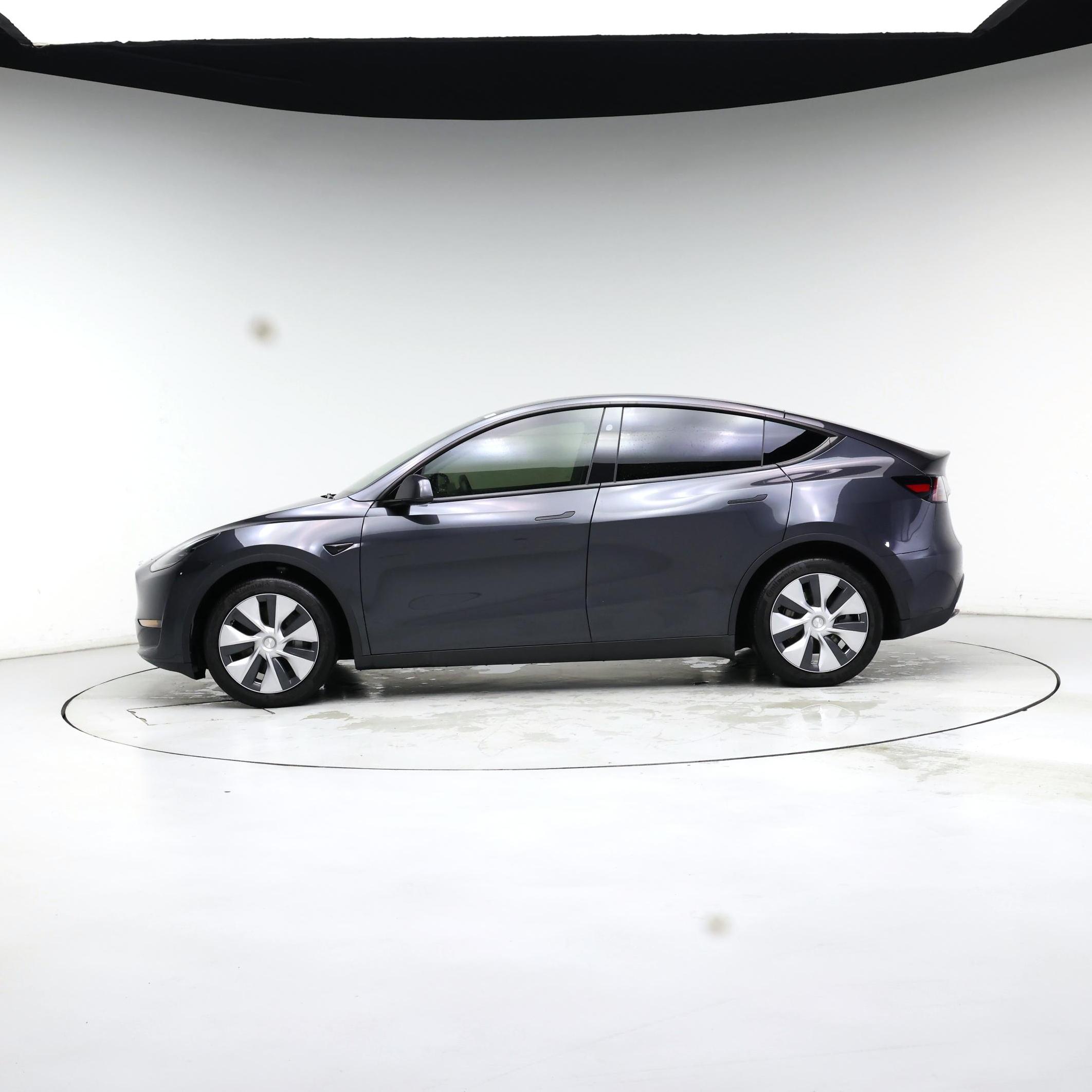 Thumbnail: 2024 Tesla Model Y - 3