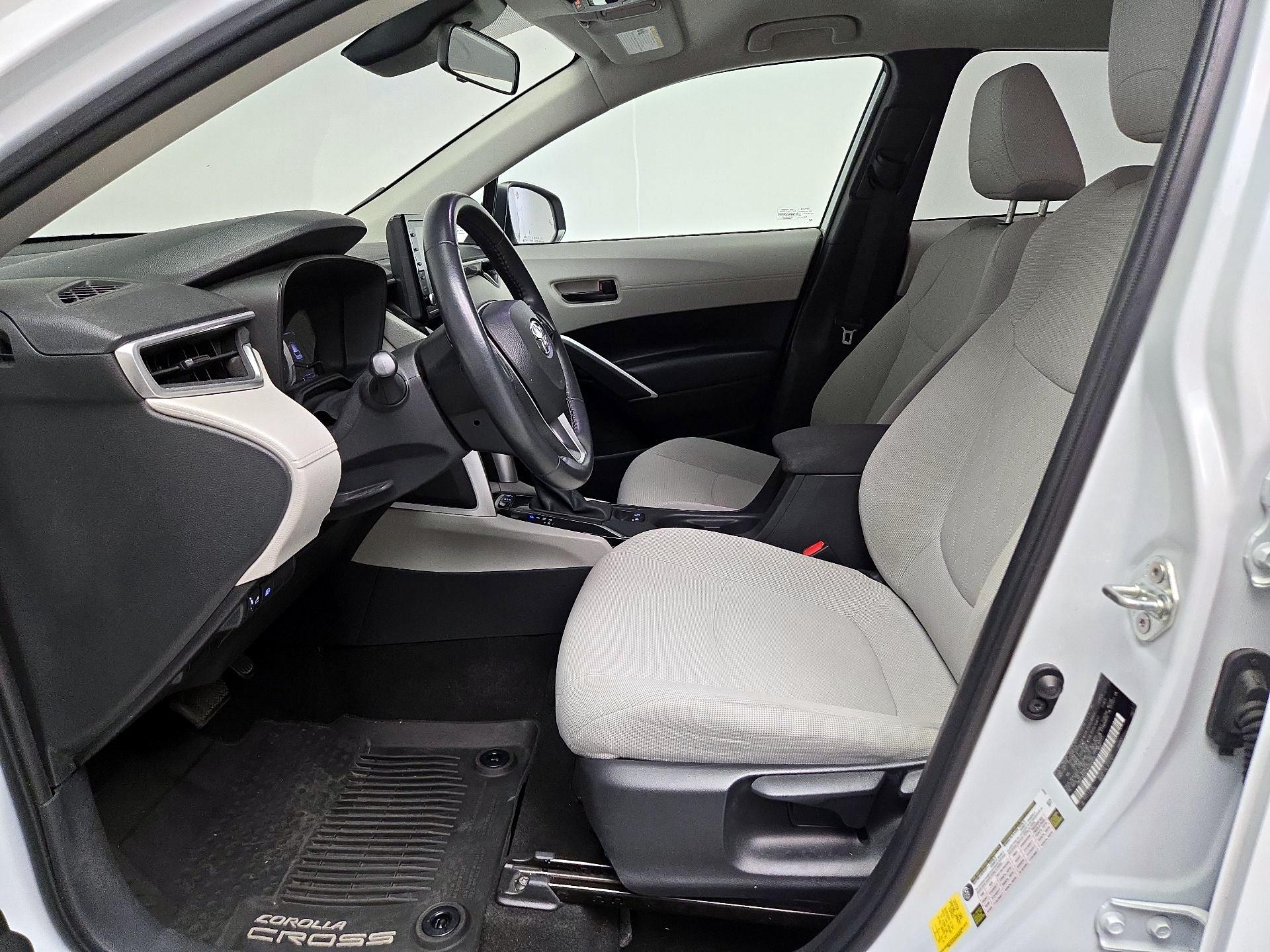 Thumbnail: 2022 Toyota Corolla Cross - 11