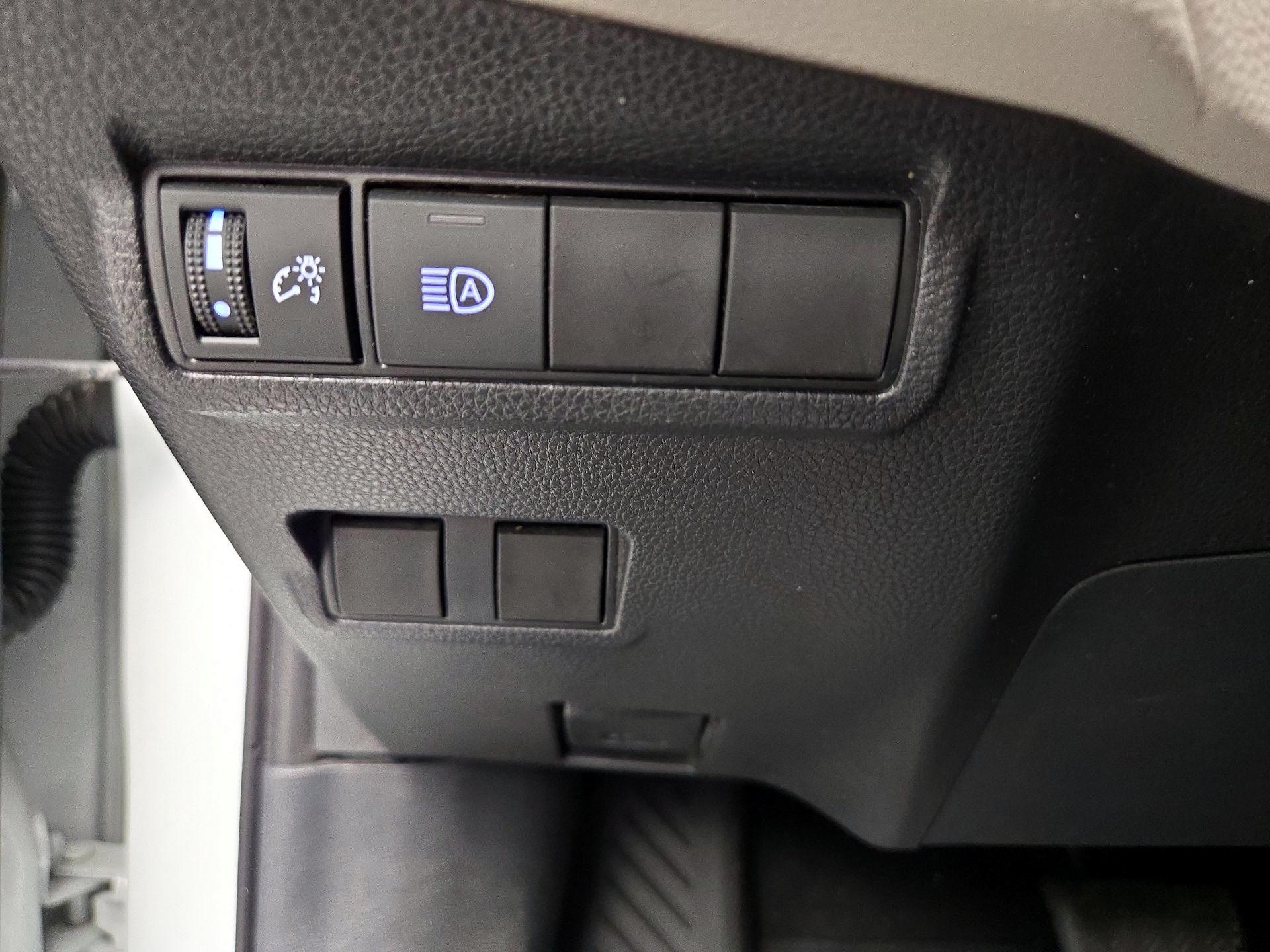 Thumbnail: 2022 Toyota Corolla Cross - 13