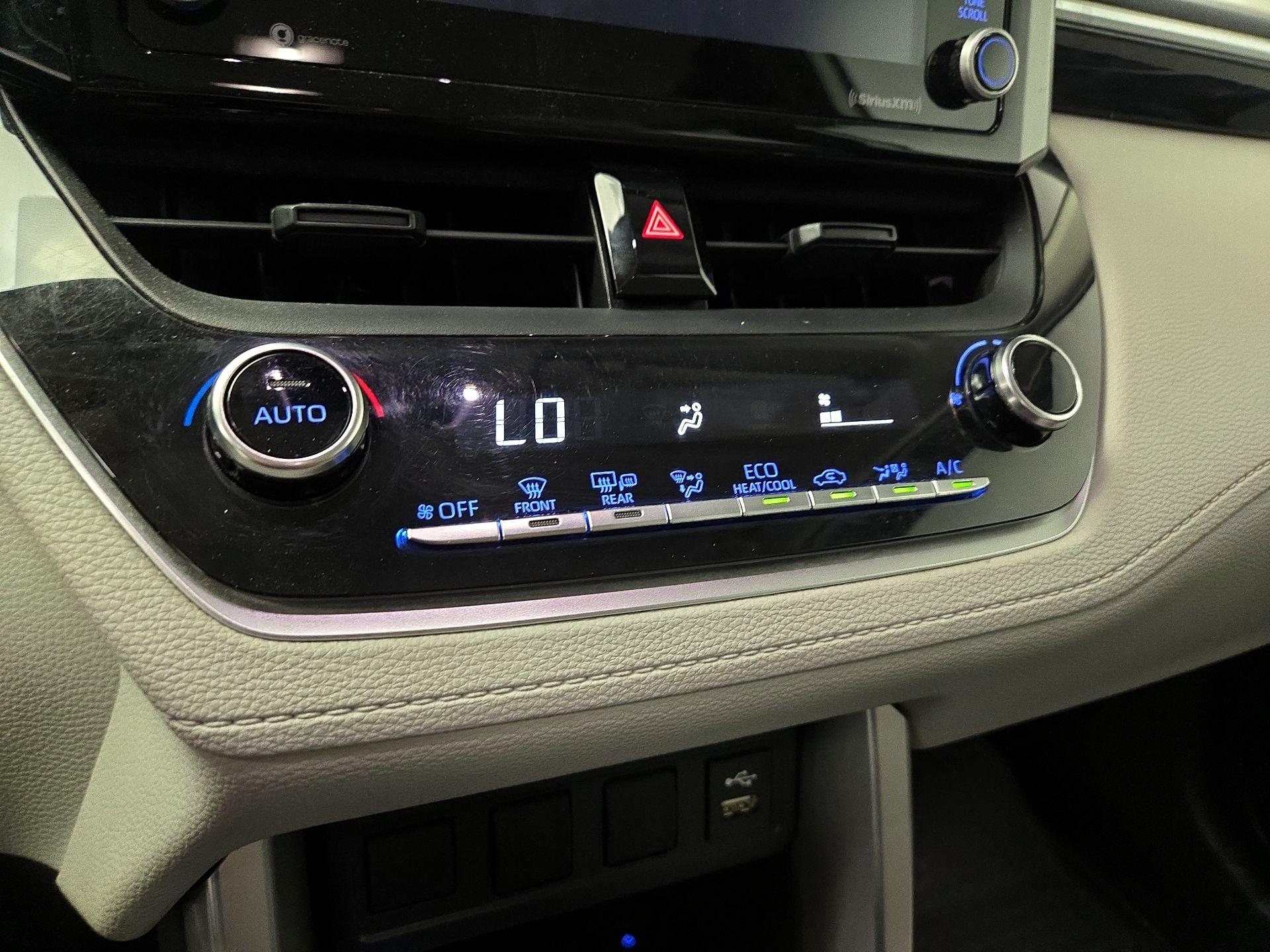 Thumbnail: 2022 Toyota Corolla Cross - 16