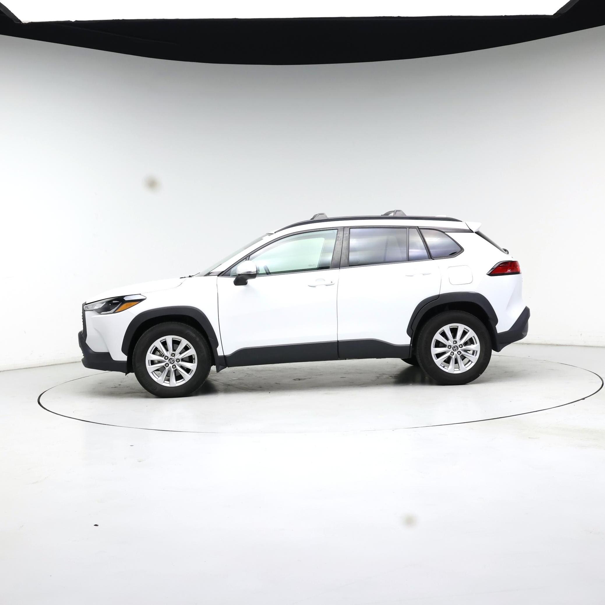 Thumbnail: 2022 Toyota Corolla Cross - 3